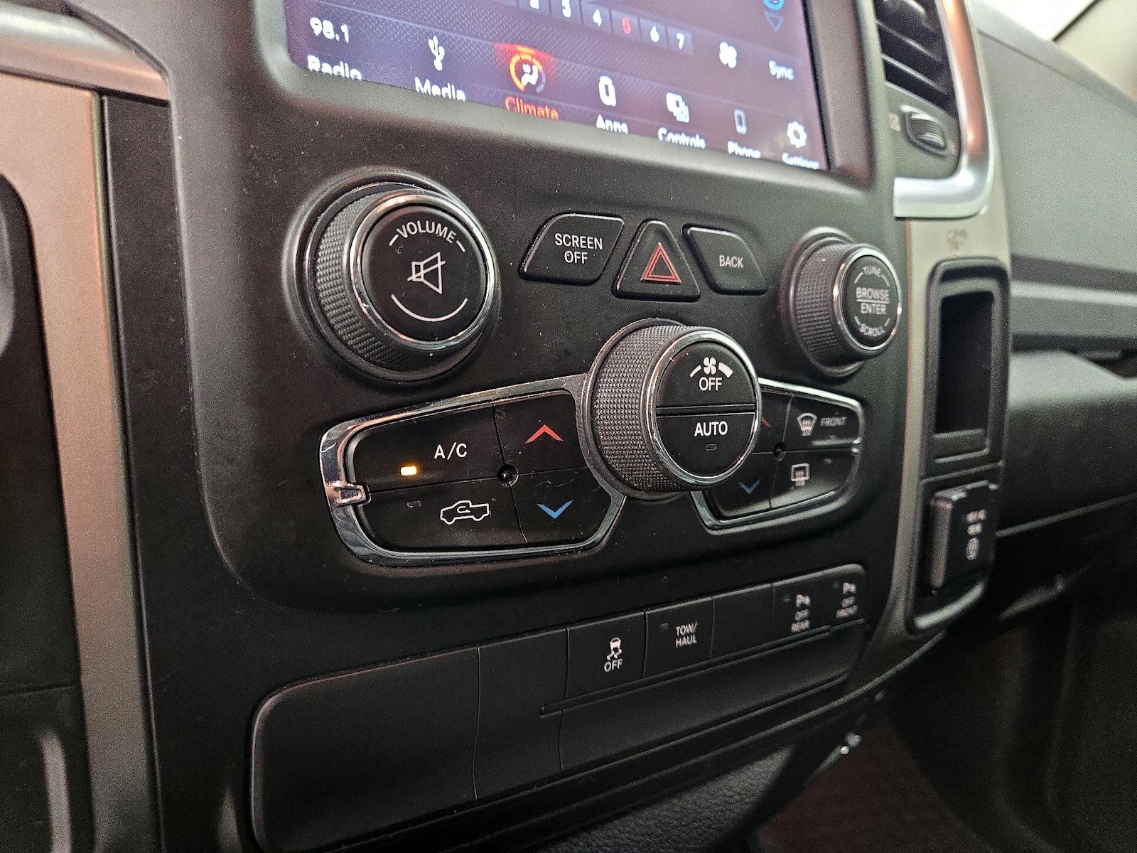 2019 RAM Ram 1500 Classic Big Horn - Photo 17