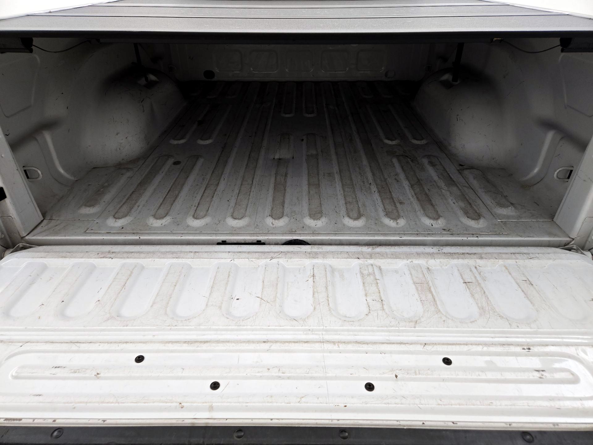 Thumbnail: 2019 RAM 1500 Classic - 20