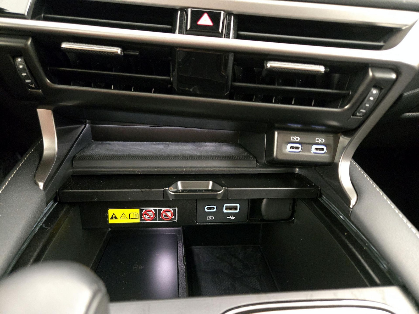 2025 Lexus RX 350 - Photo 19