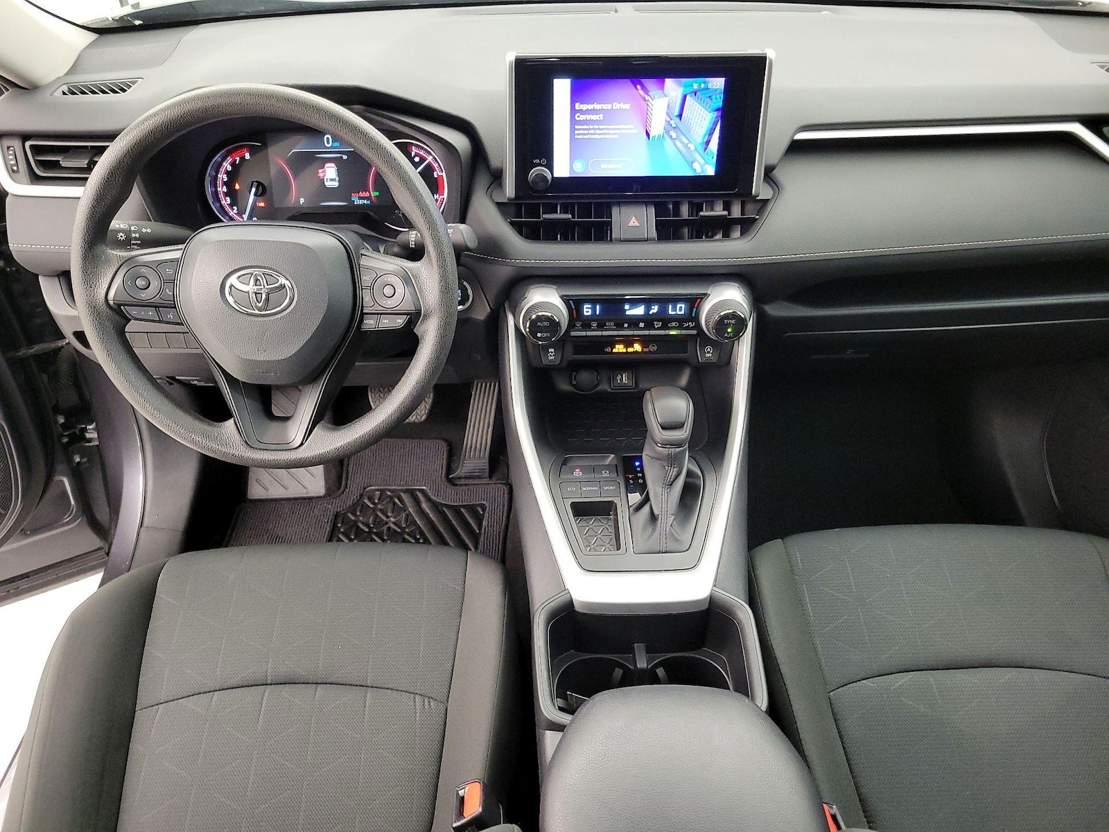 2025 Toyota RAV4 XLE - Photo 10