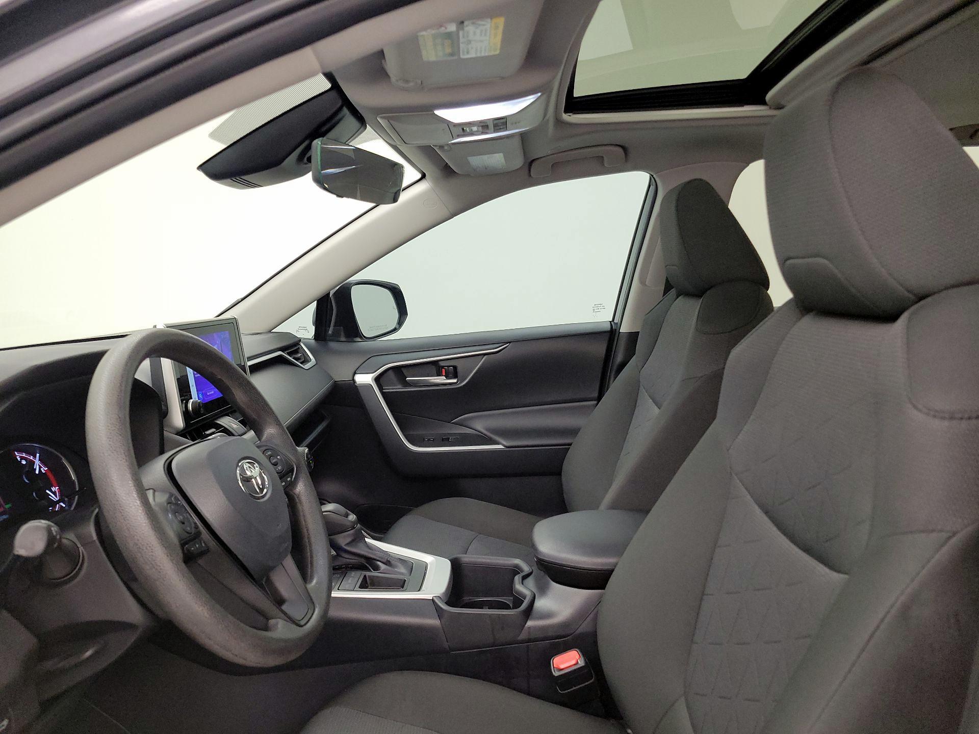Thumbnail: 2025 Toyota RAV4 - 19