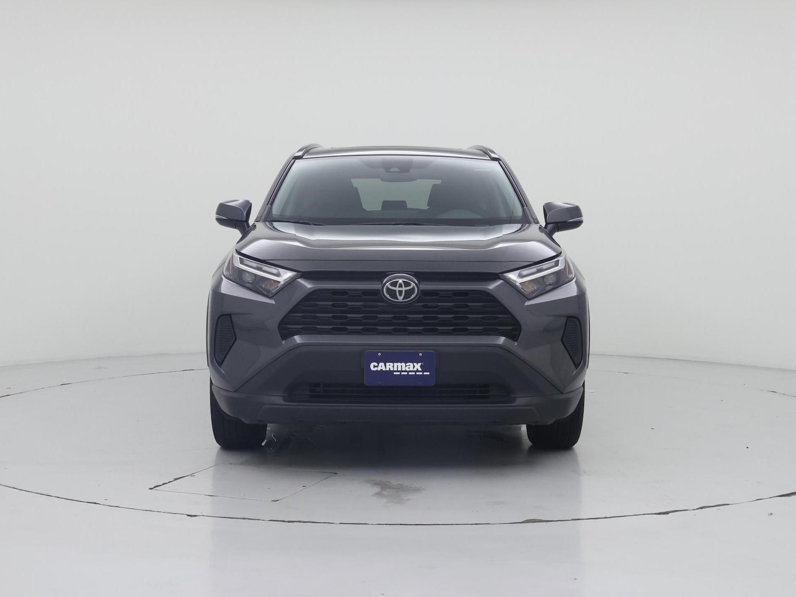 2025 Toyota RAV4 XLE - Photo 6