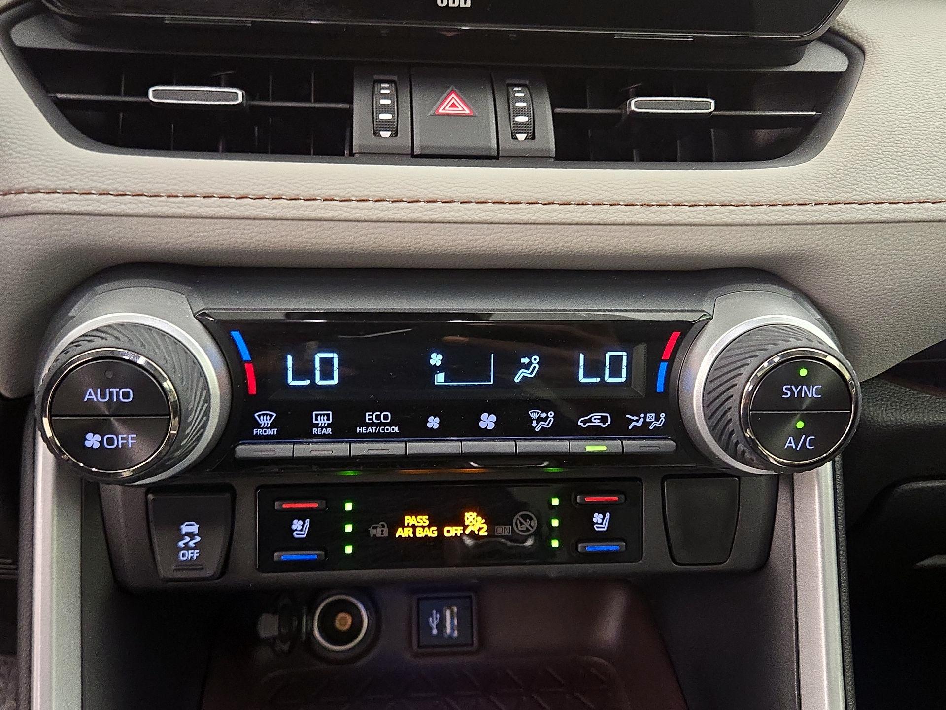Thumbnail: 2025 Toyota RAV4 - 16