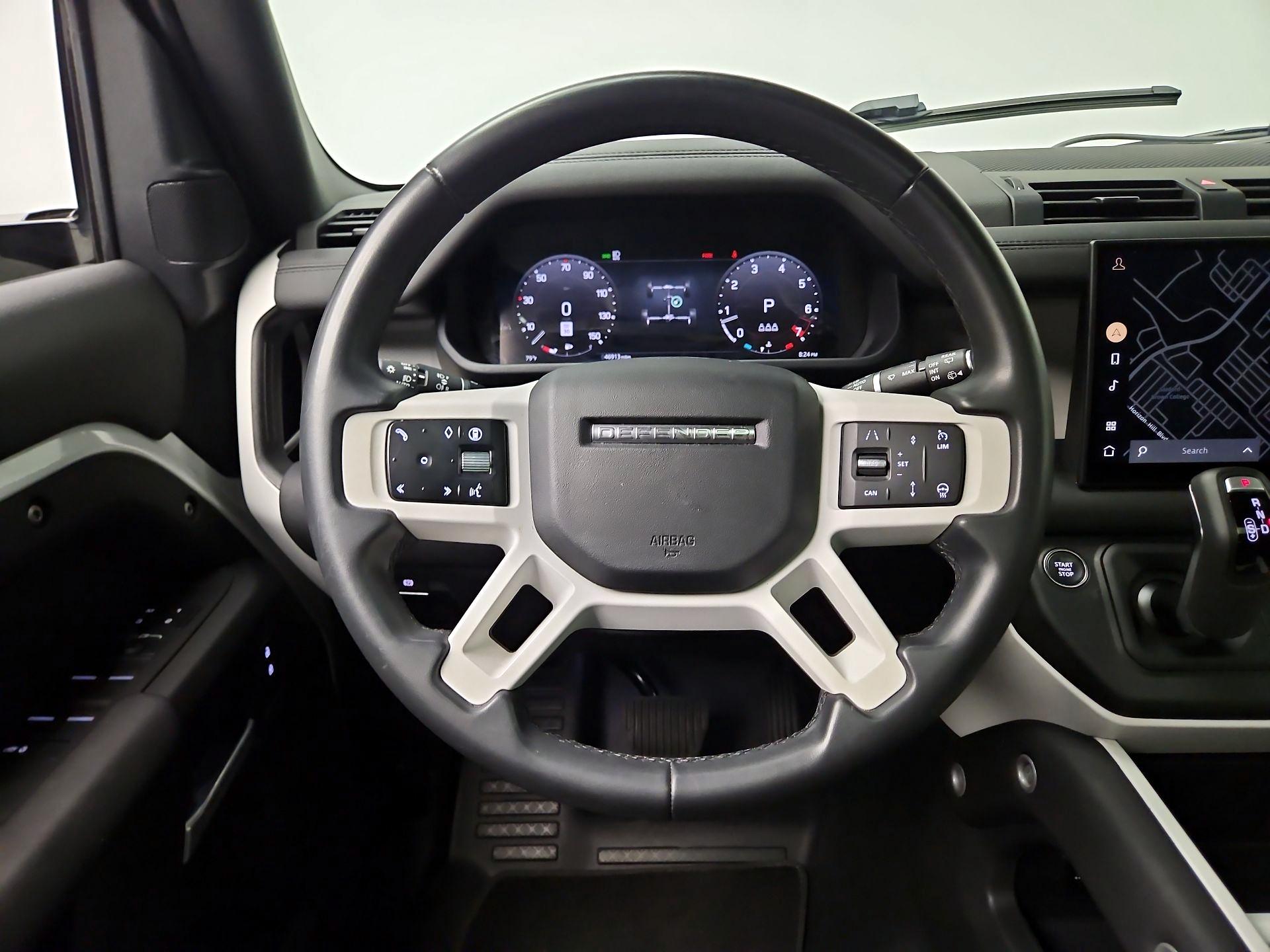 Thumbnail: 2025 Land Rover Defender - 10