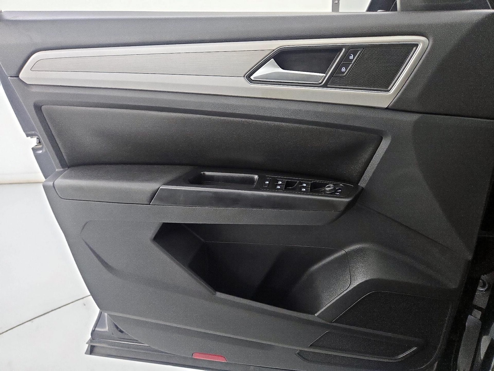 2018 Volkswagen Atlas SE - Photo 13