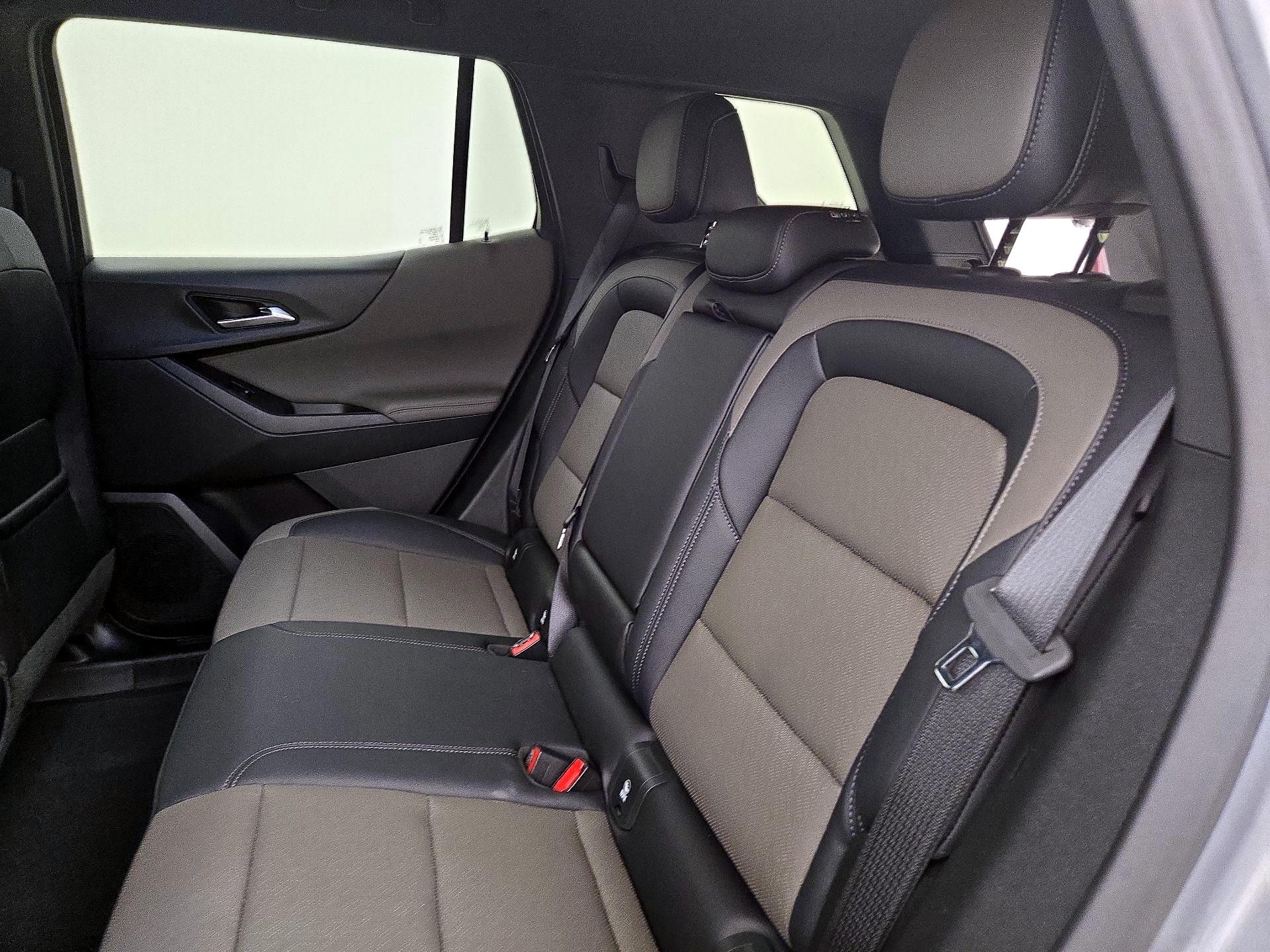 Thumbnail: 2026 Chevrolet Equinox - 19