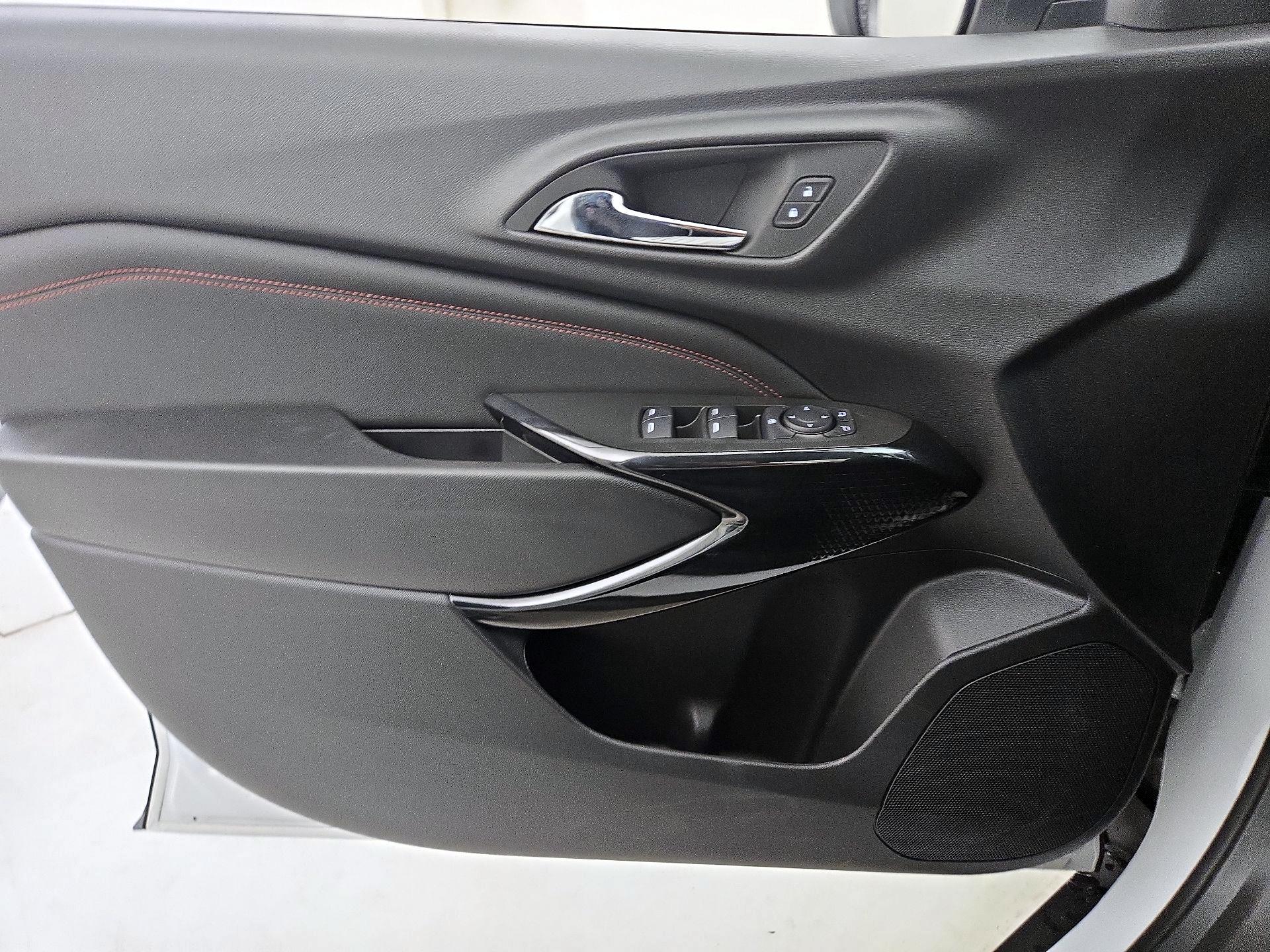 Thumbnail: 2026 Chevrolet Trax - 12