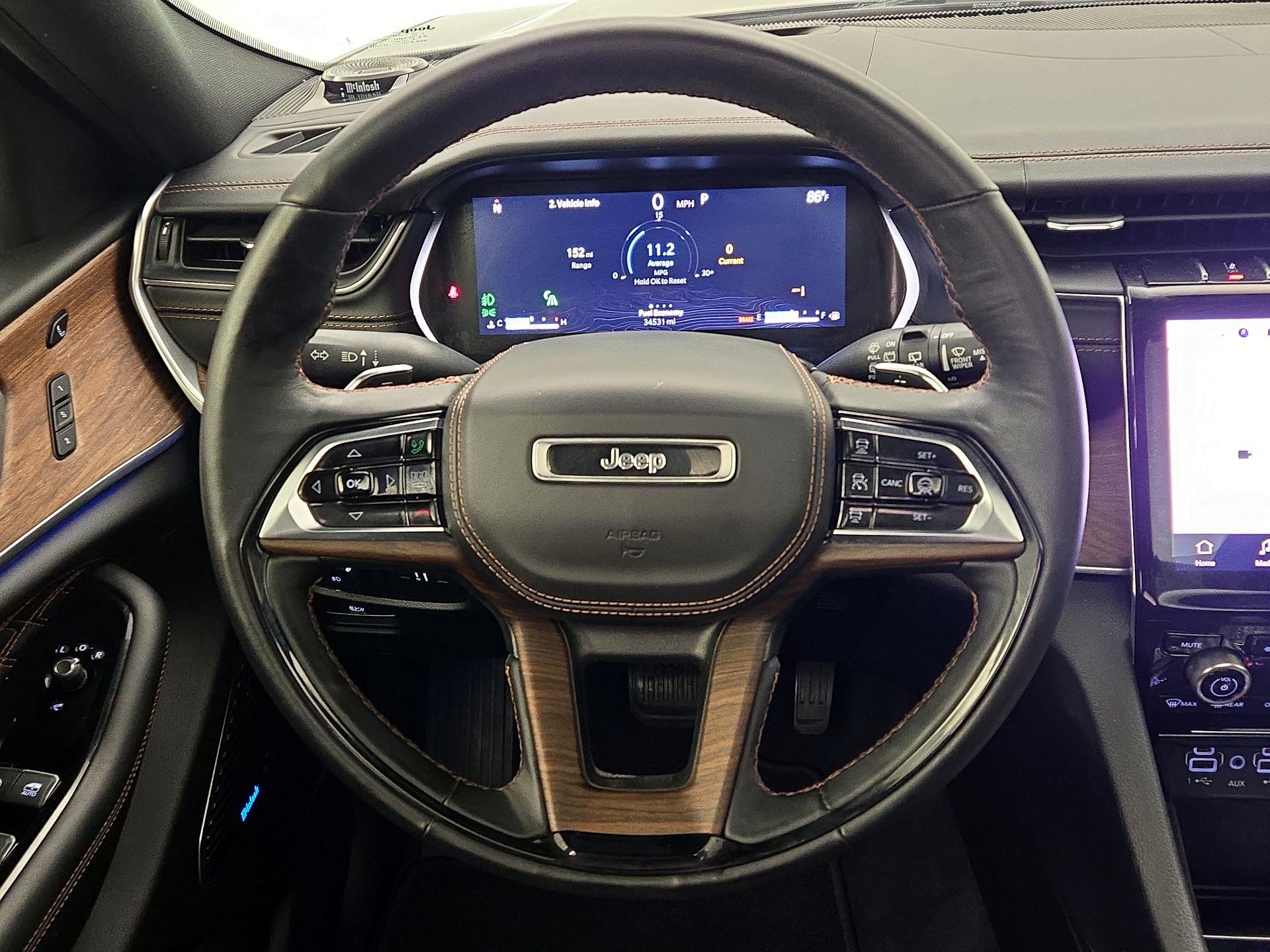 Thumbnail: 2023 Jeep Grand Cherokee - 10