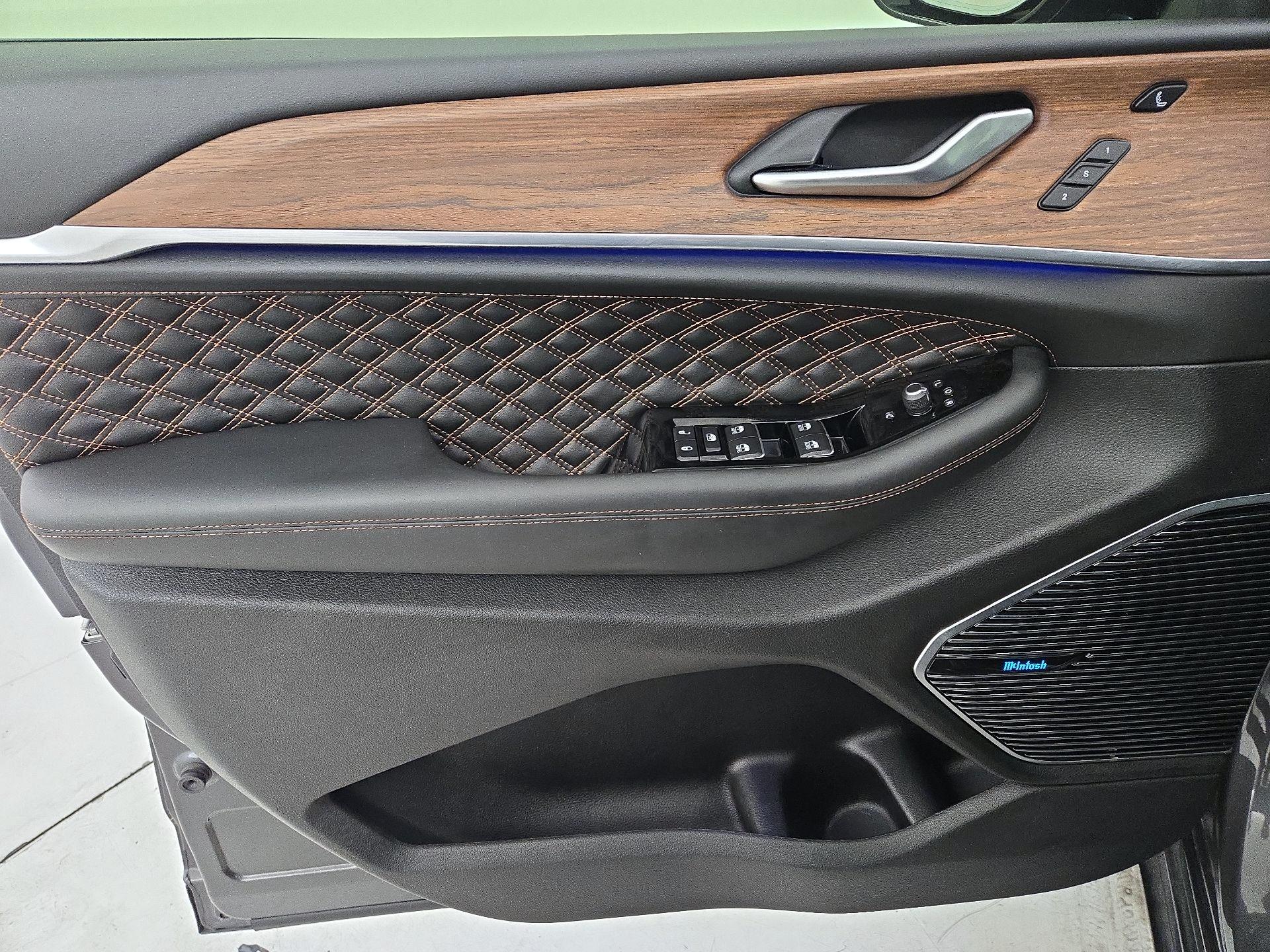 Thumbnail: 2023 Jeep Grand Cherokee - 12