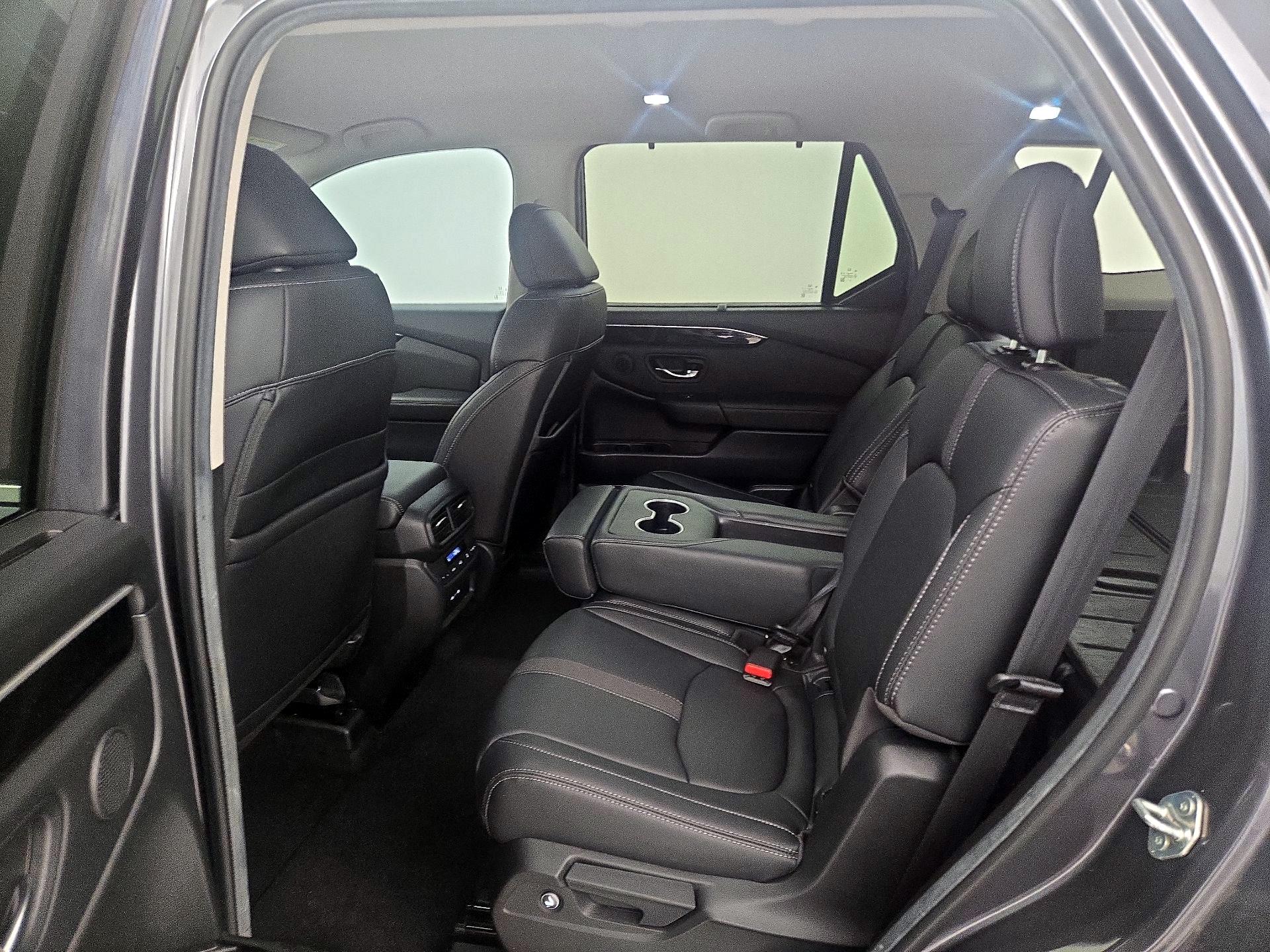 Thumbnail: 2024 Honda Pilot - 19