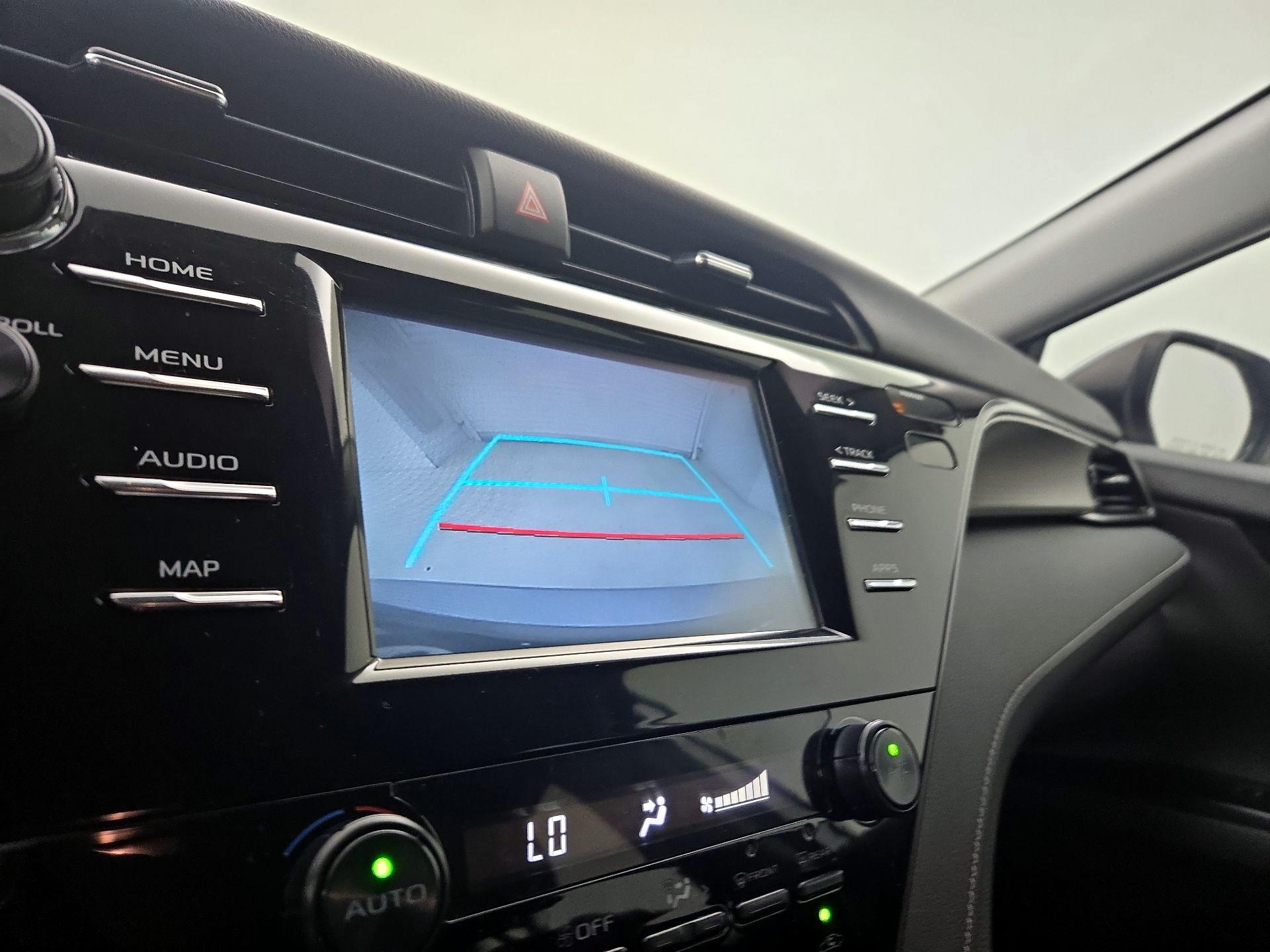 Thumbnail: 2019 Toyota Camry - 14