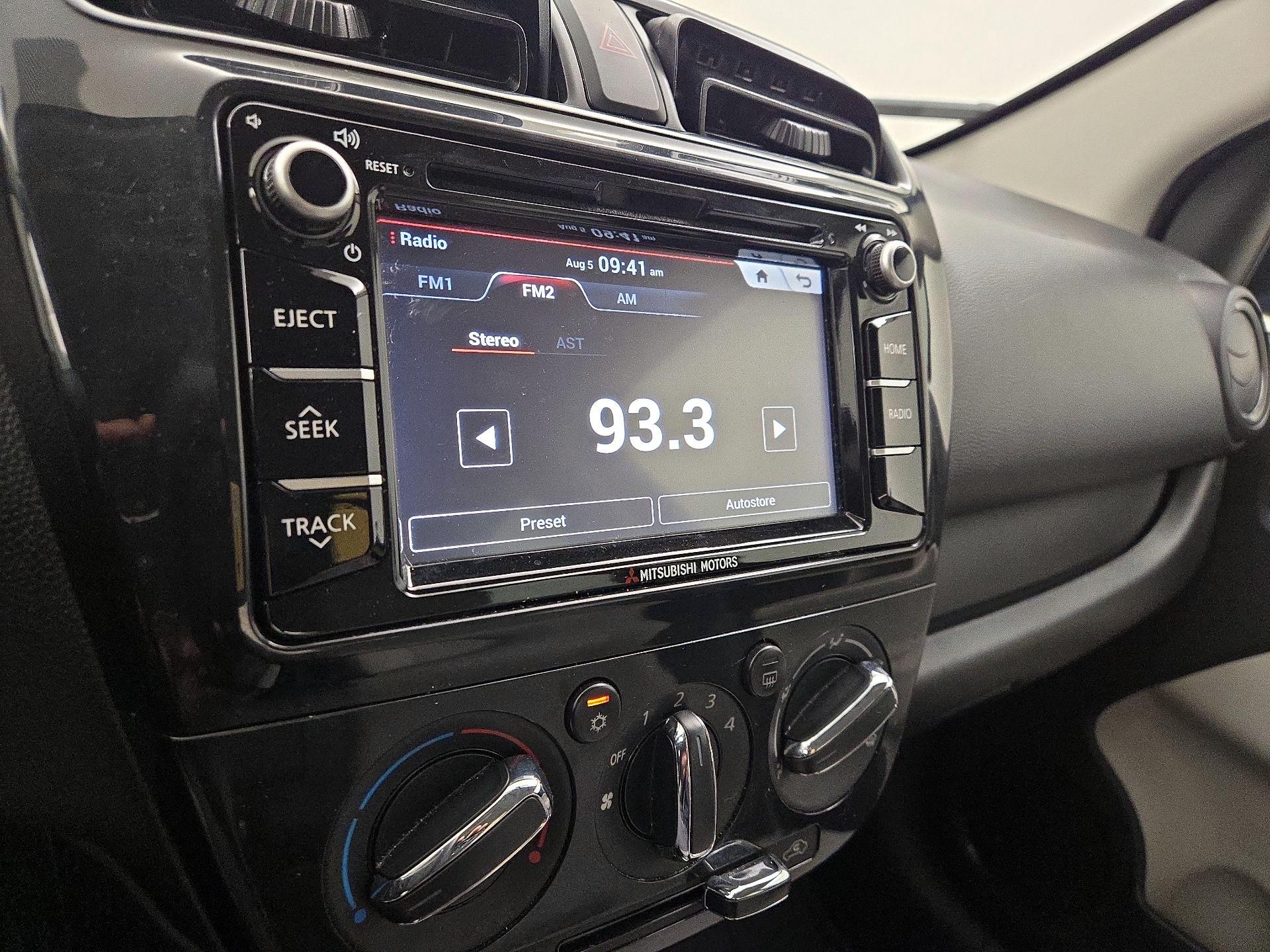 Thumbnail: 2018 Mitsubishi Mirage G4 - 15