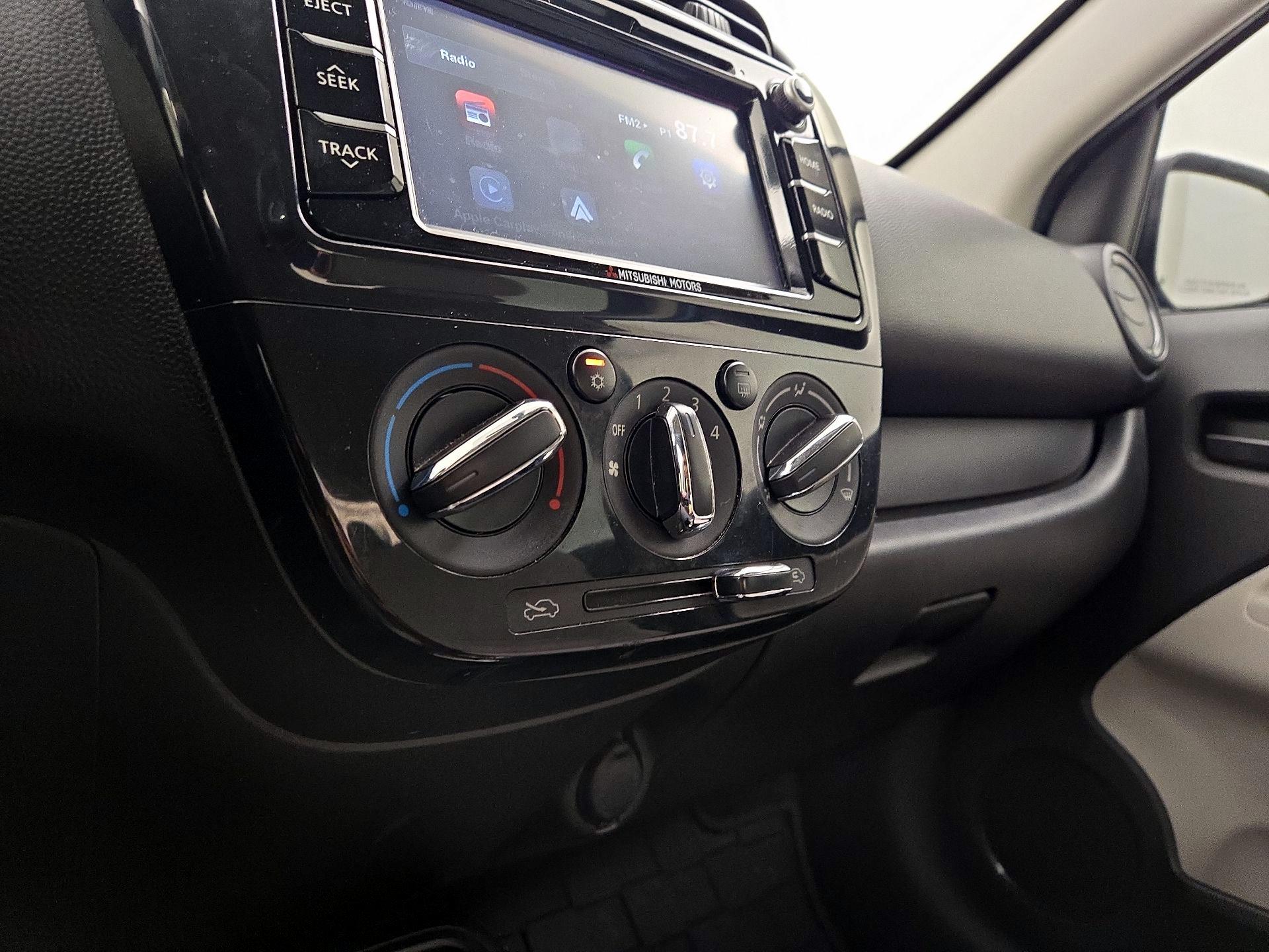 Thumbnail: 2018 Mitsubishi Mirage G4 - 16