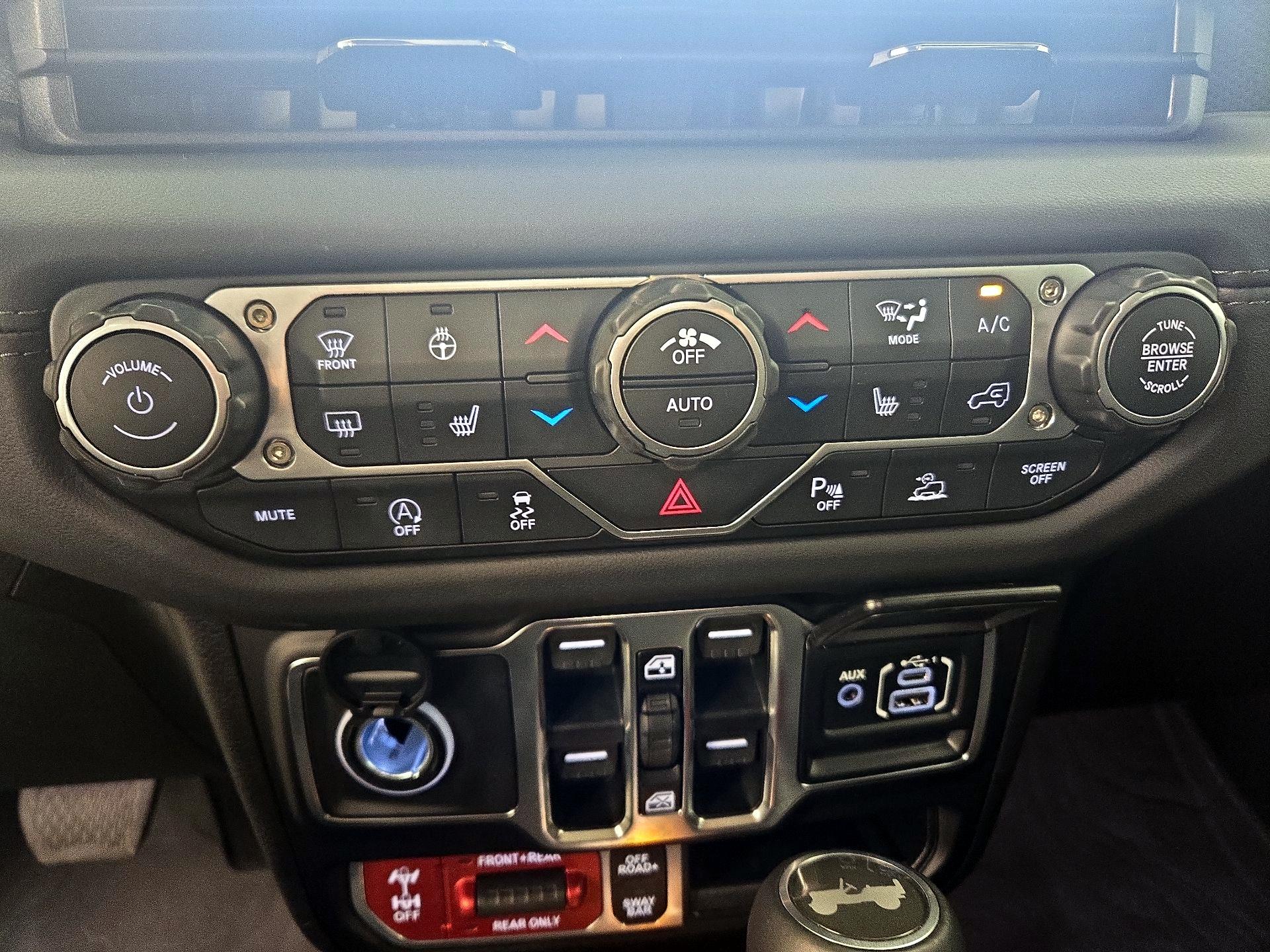 Thumbnail: 2026 Jeep Wrangler - 17
