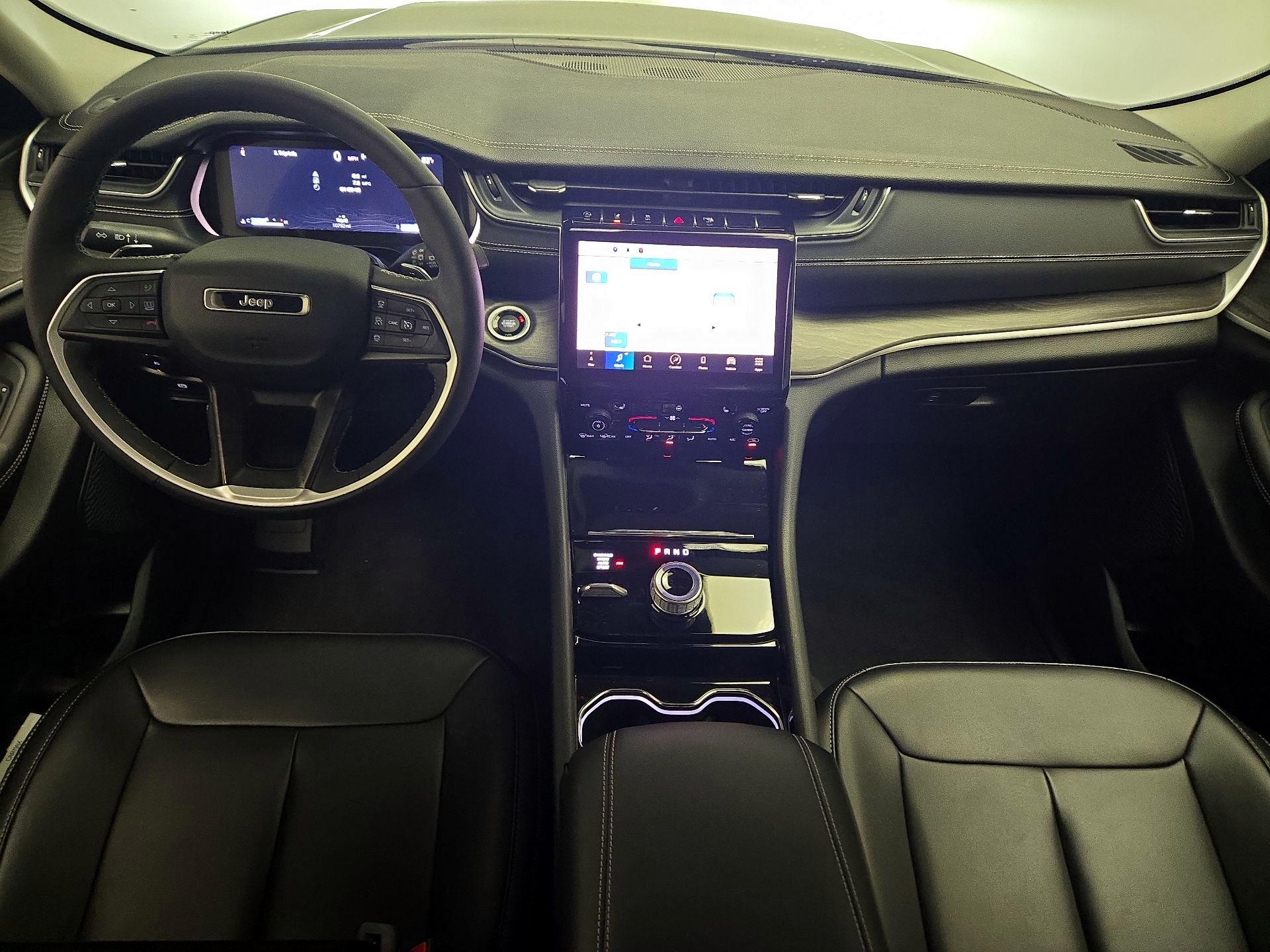 Thumbnail: 2023 Jeep Grand Cherokee - 9