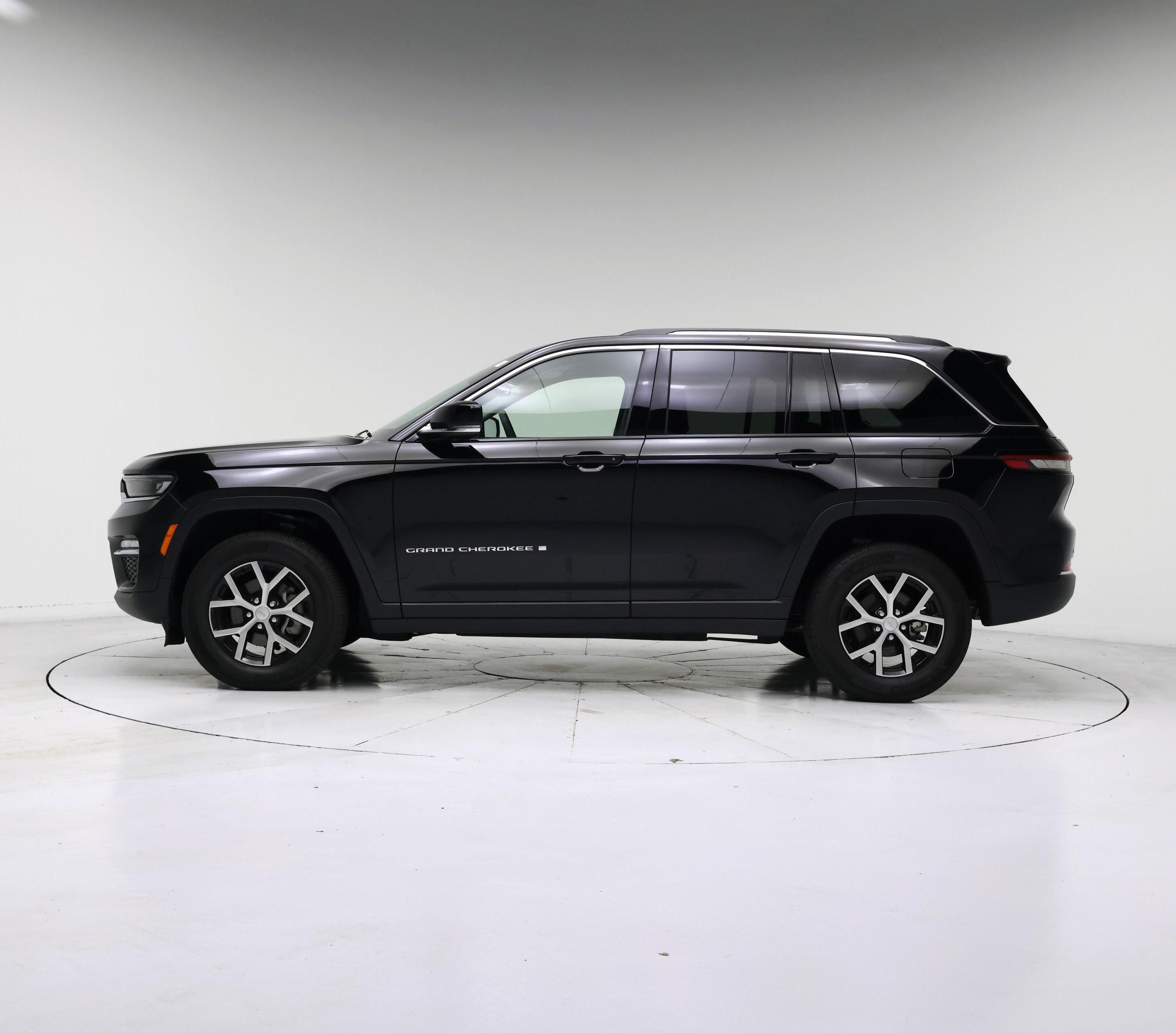 Thumbnail: 2023 Jeep Grand Cherokee - 3