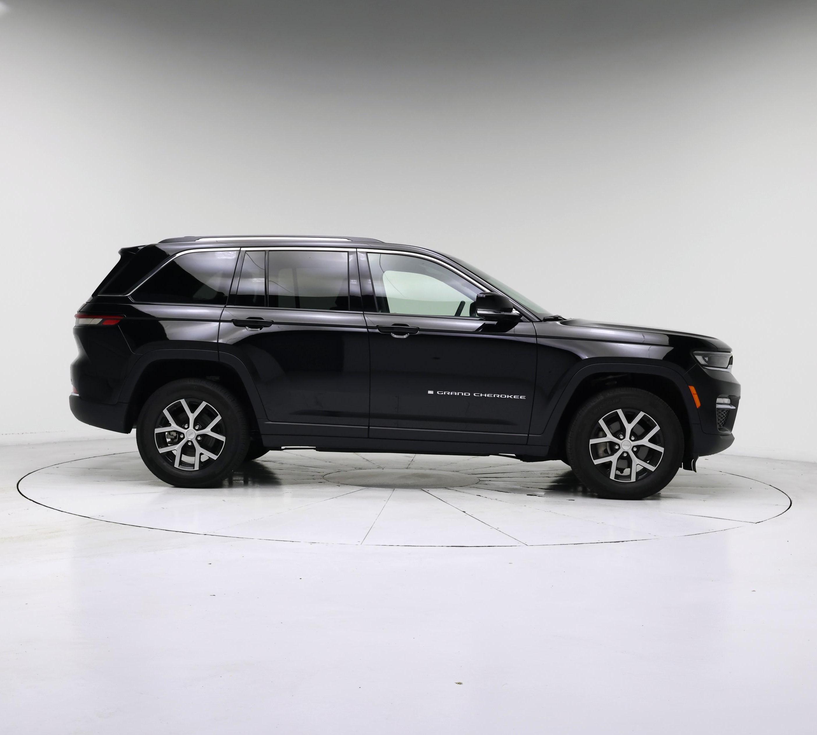 Thumbnail: 2023 Jeep Grand Cherokee - 7