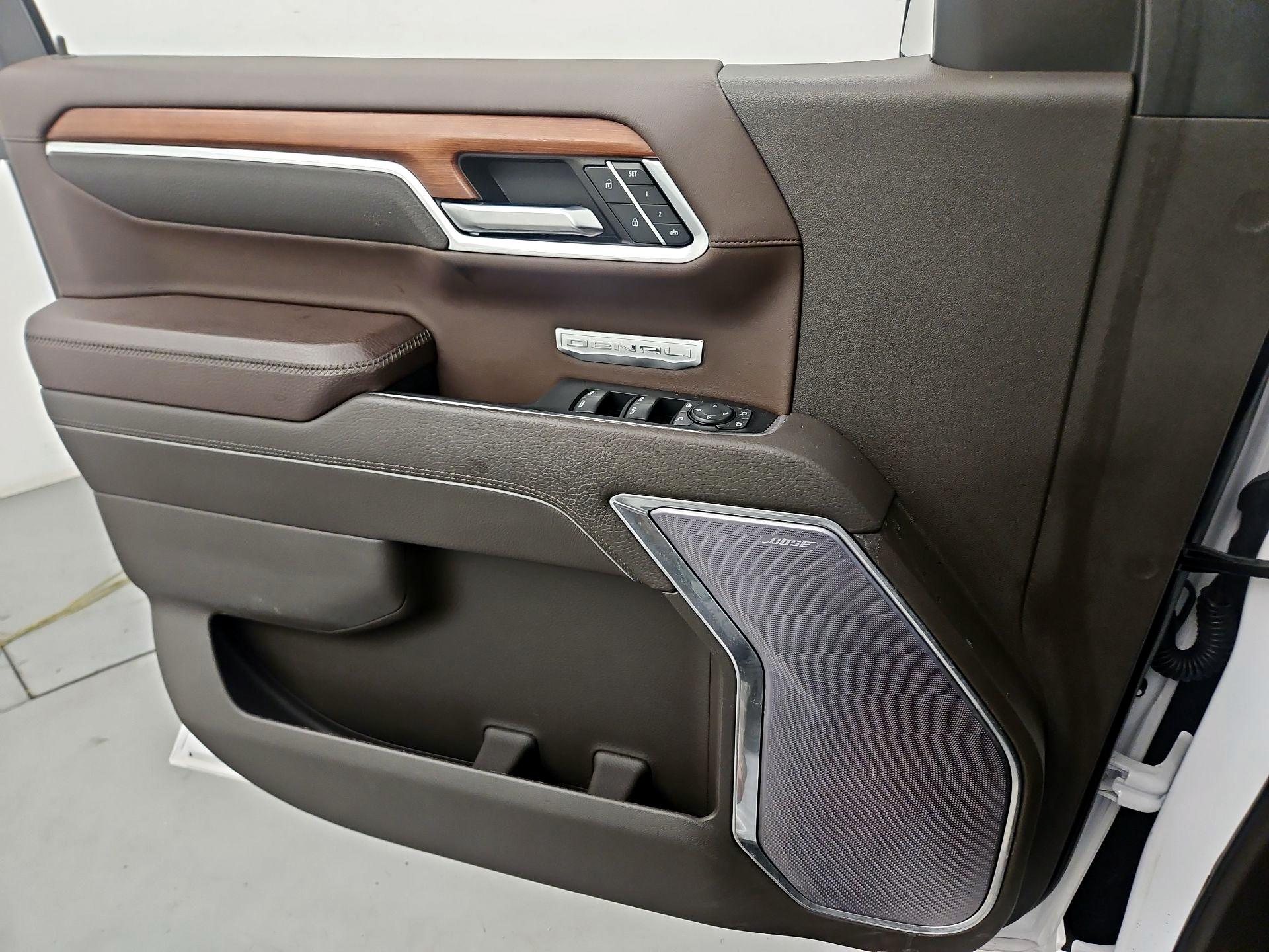 Thumbnail: 2023 GMC Sierra 1500 - 12