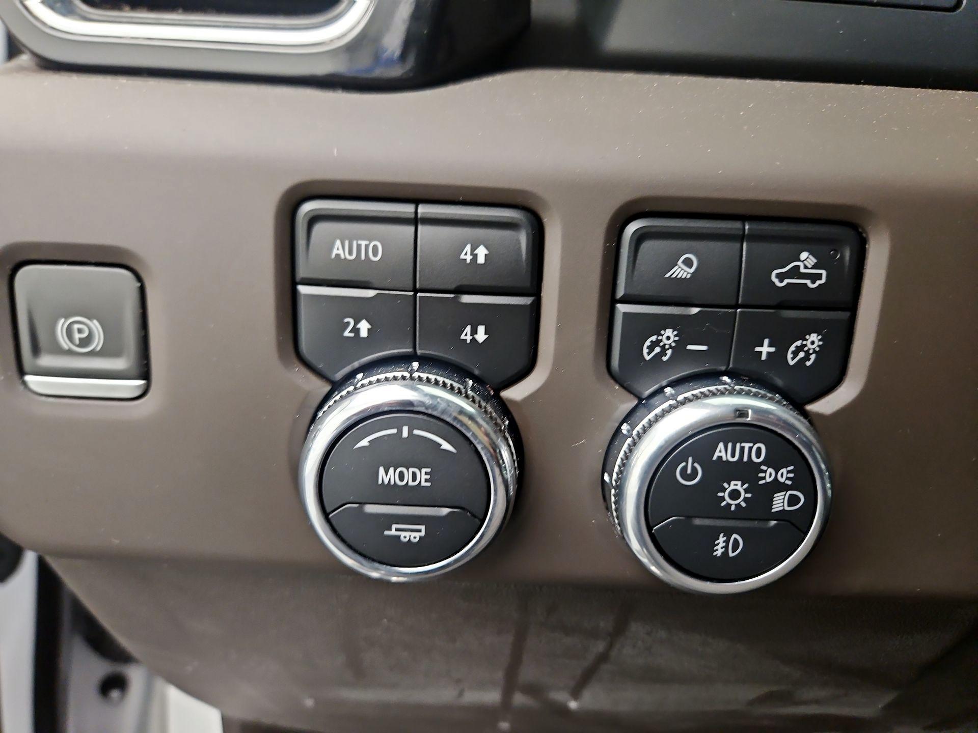 Thumbnail: 2023 GMC Sierra 1500 - 13