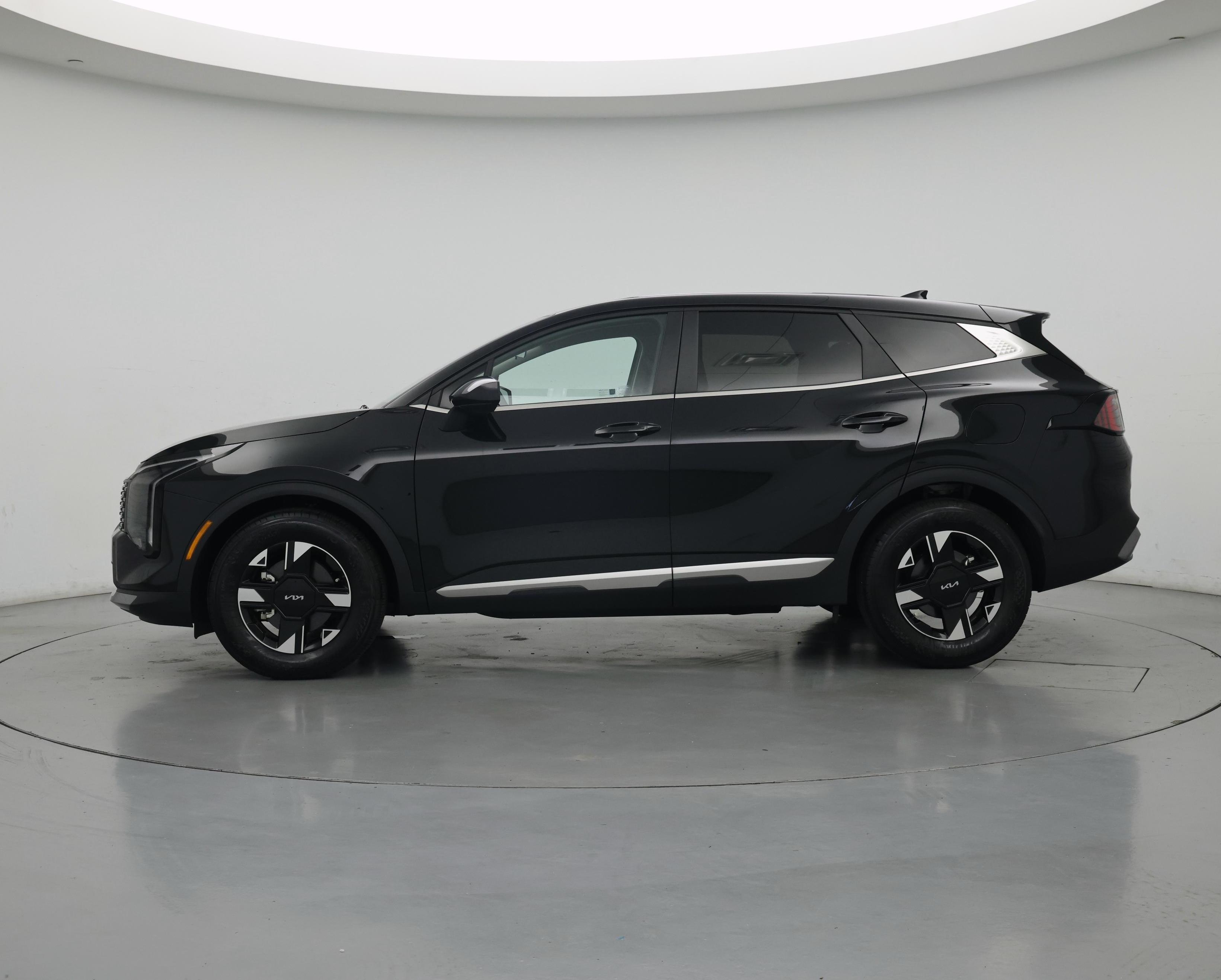 Thumbnail: 2026 Kia Sportage - 3