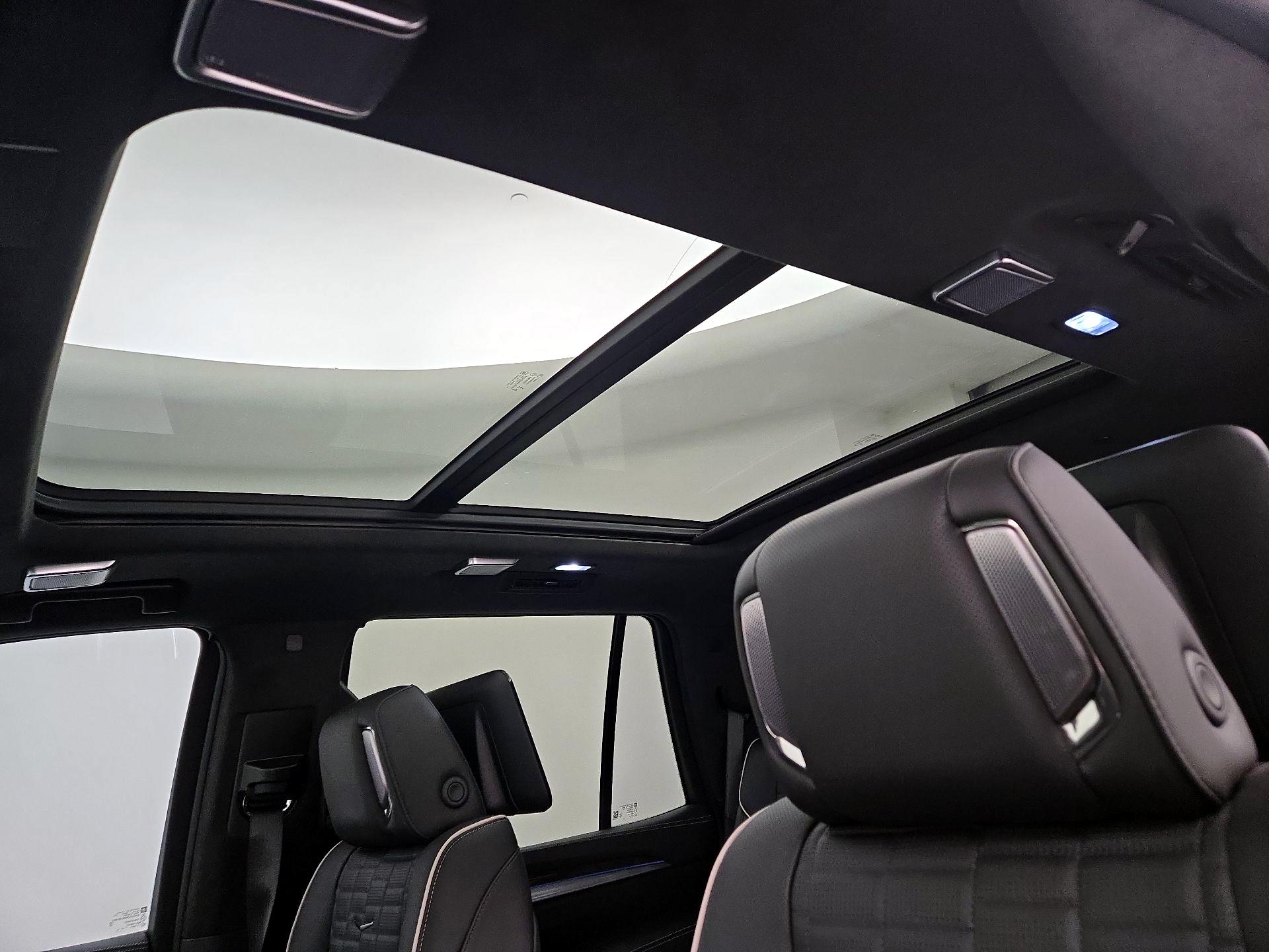 Thumbnail: 2025 Cadillac Escalade - 20