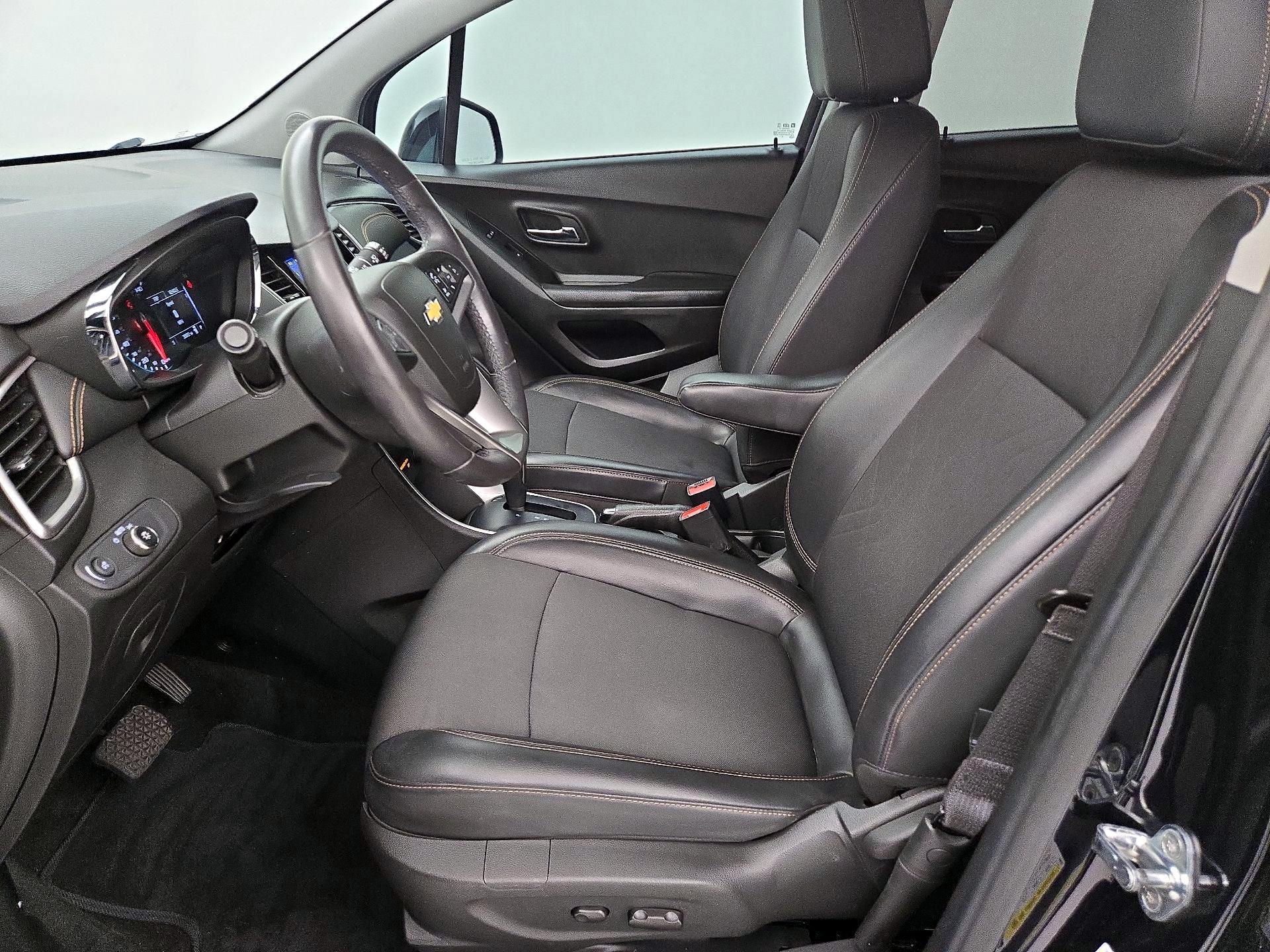 Thumbnail: 2022 Chevrolet Trax - 11