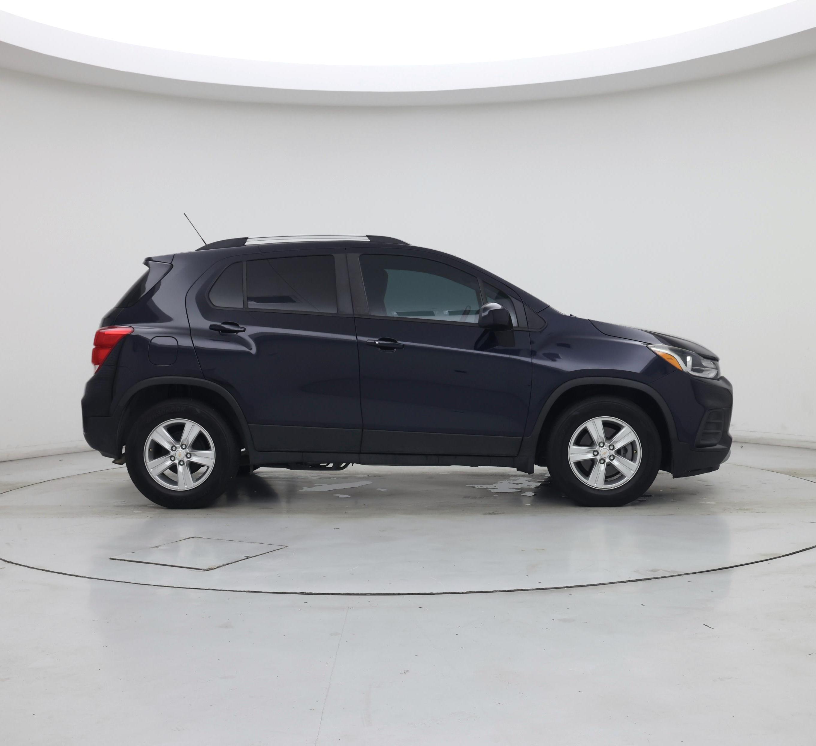 Thumbnail: 2022 Chevrolet Trax - 7