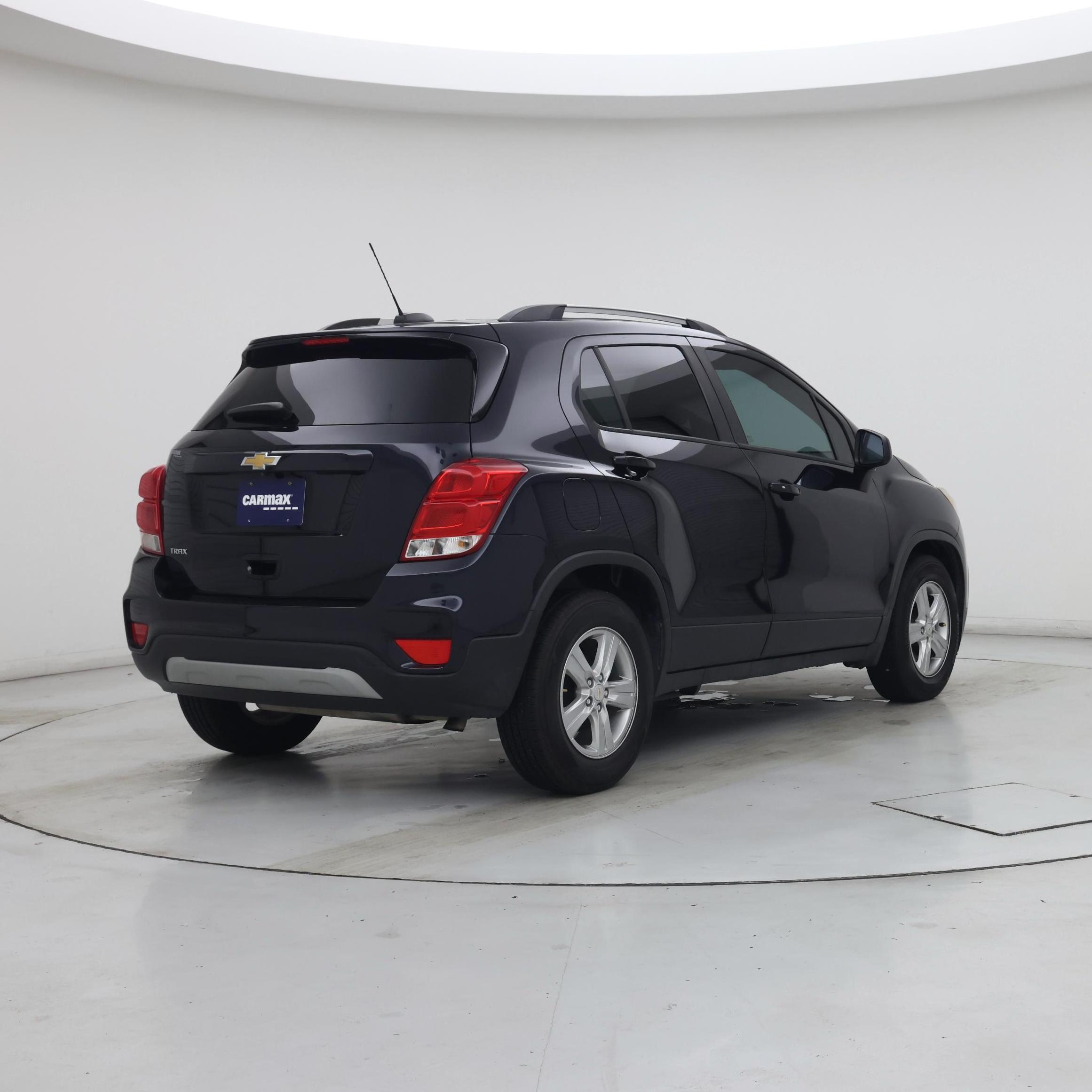 Thumbnail: 2022 Chevrolet Trax - 8