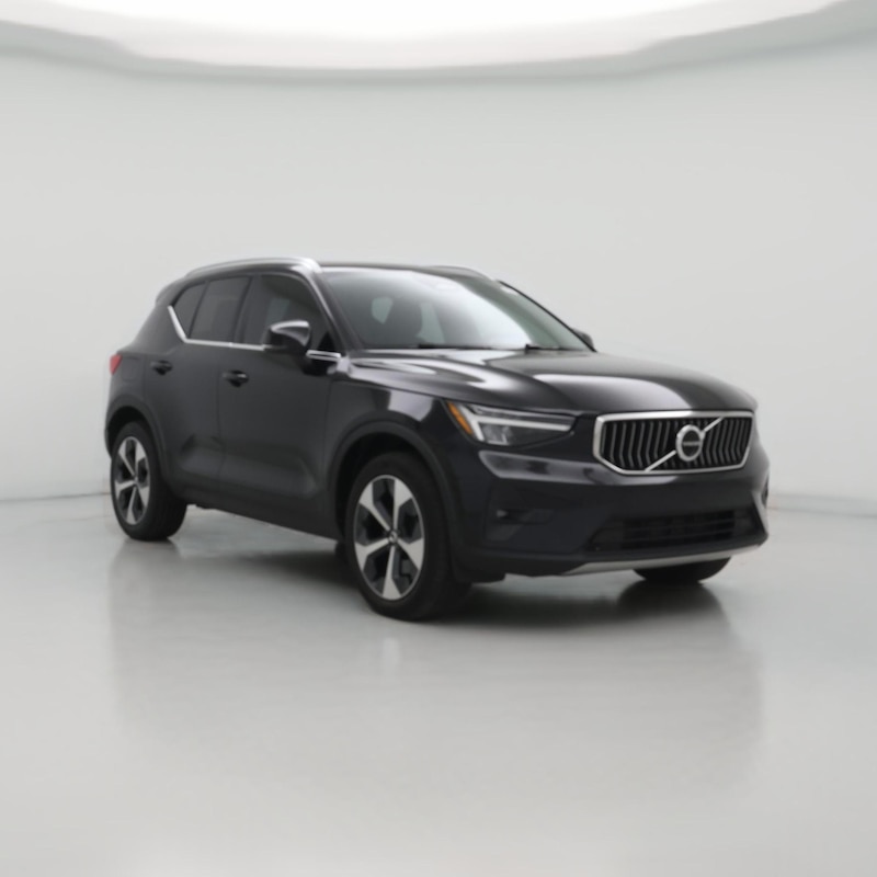 2024 Volvo XC40 B5 Plus Bright Theme