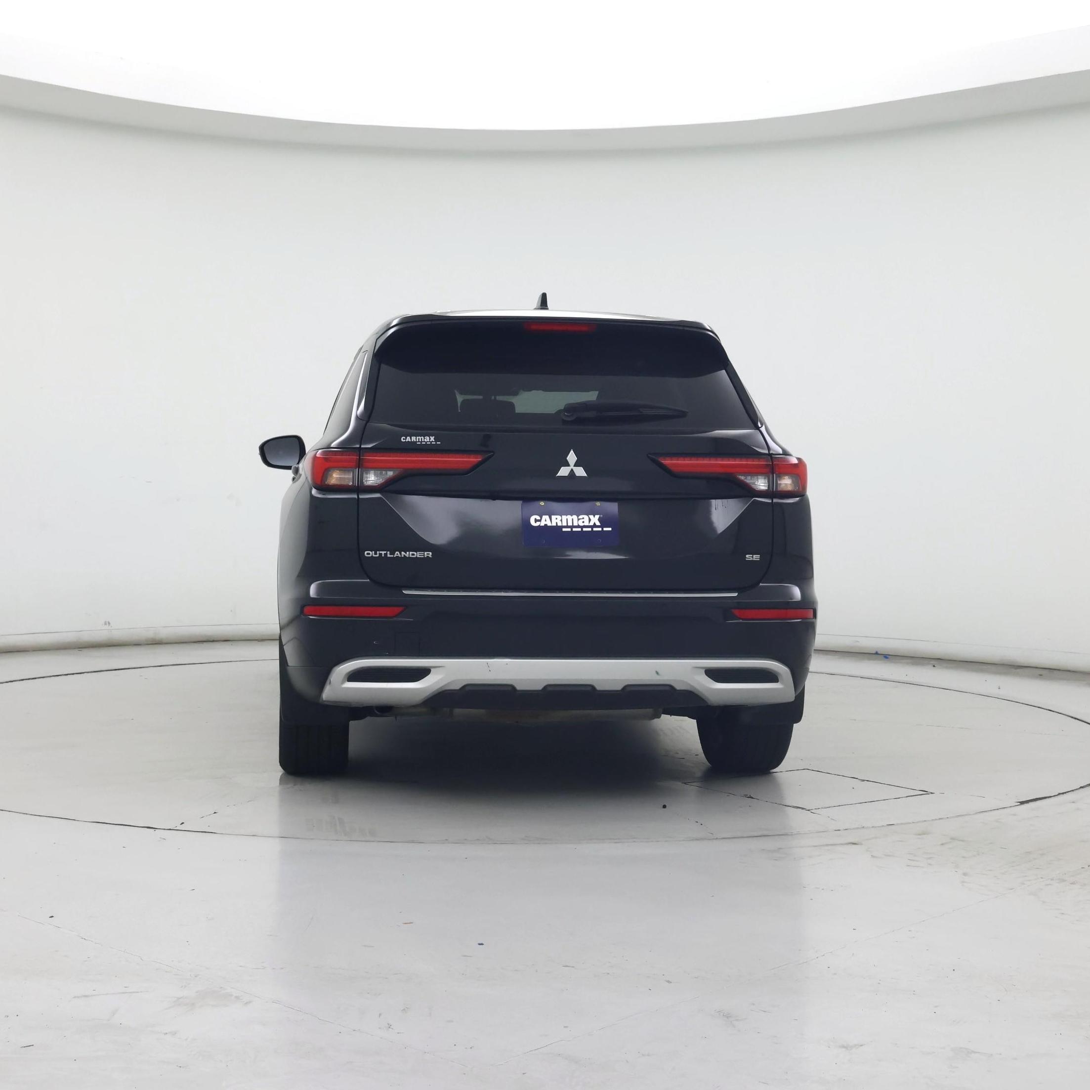 Thumbnail: 2023 Mitsubishi Outlander - 6
