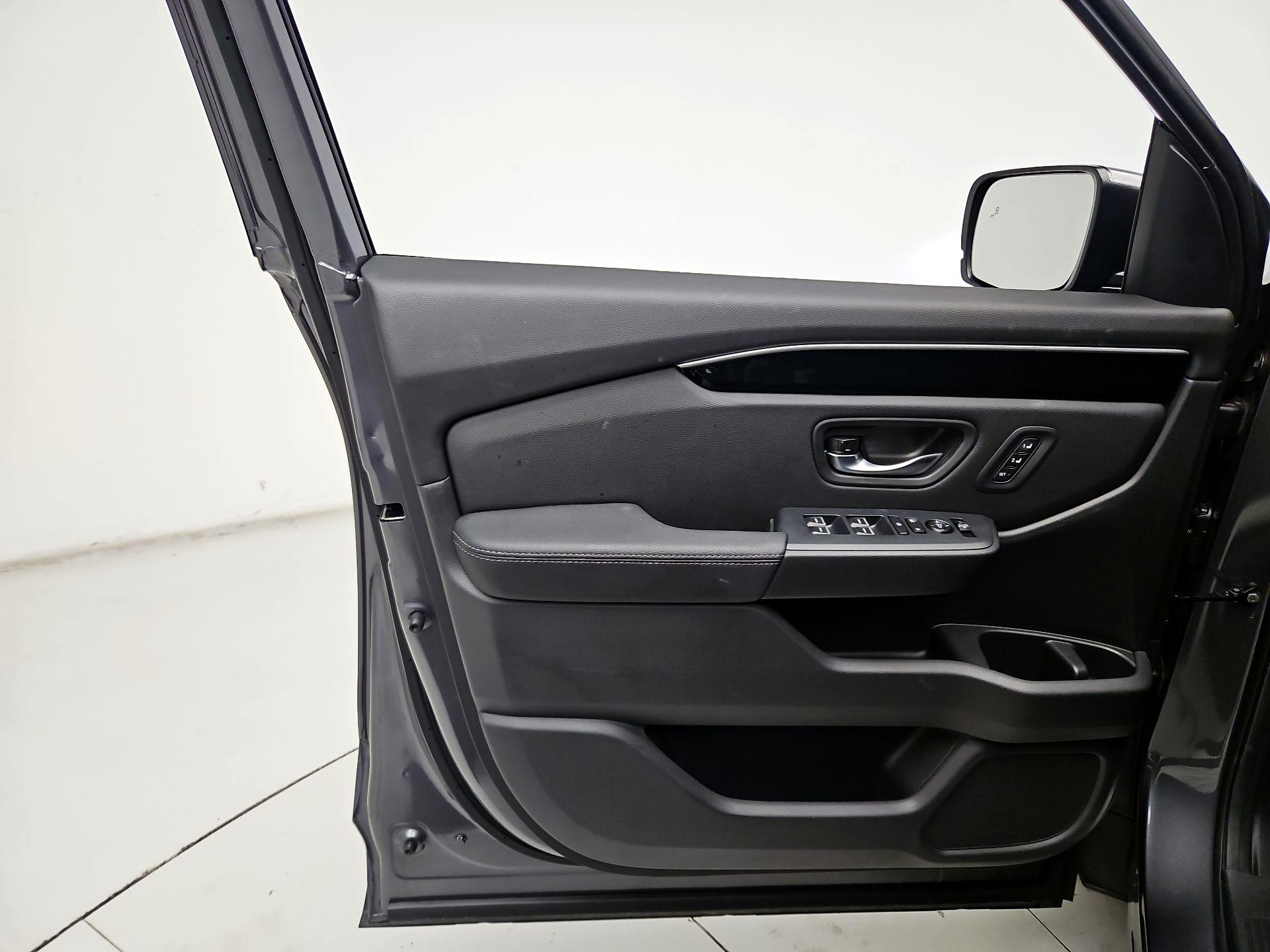 Thumbnail: 2026 Honda Pilot - 12