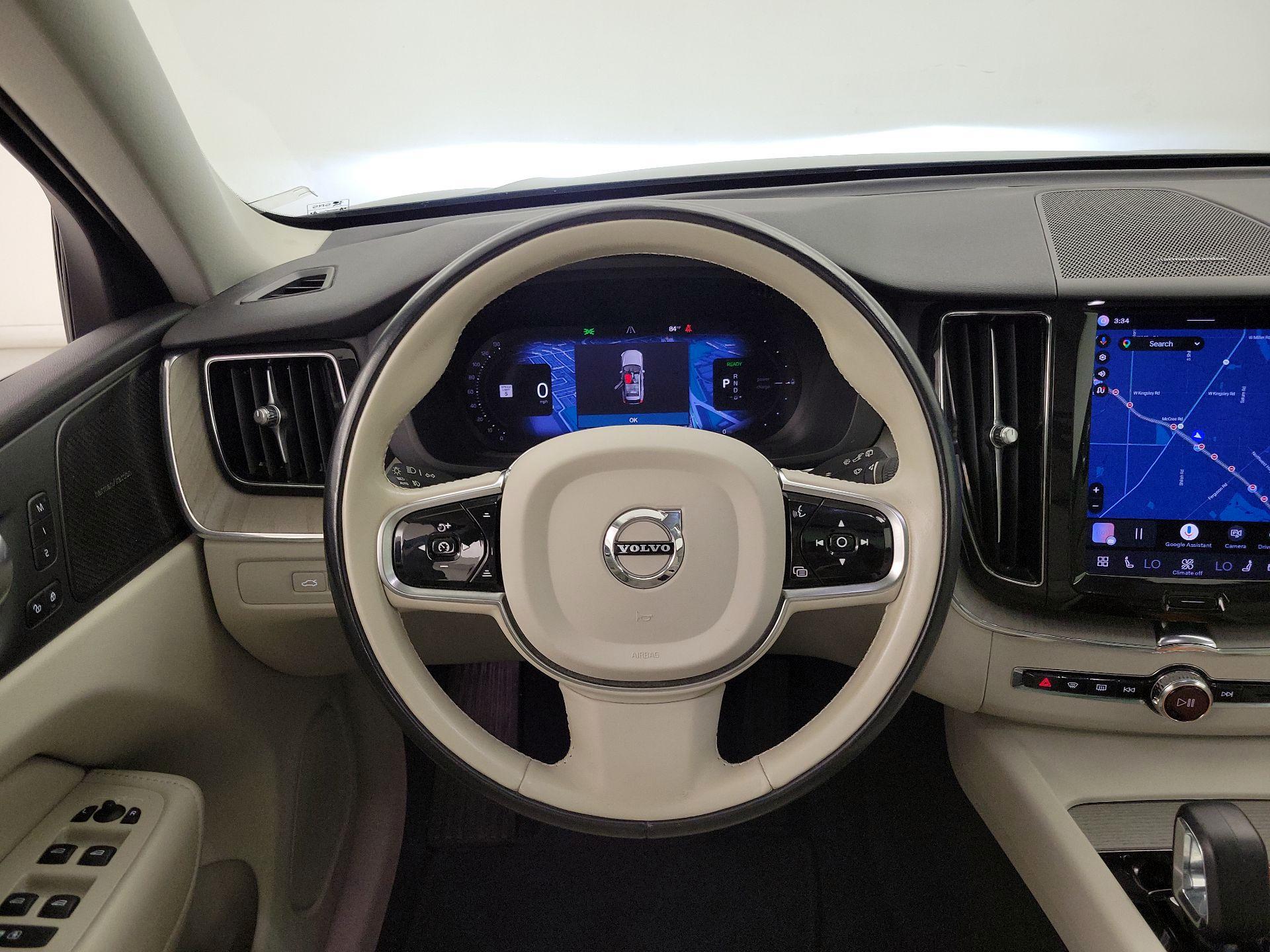Thumbnail: 2023 Volvo XC60 - 10