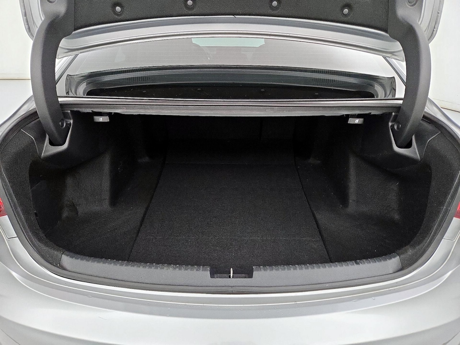 2023 Acura TLX Base - Photo 22