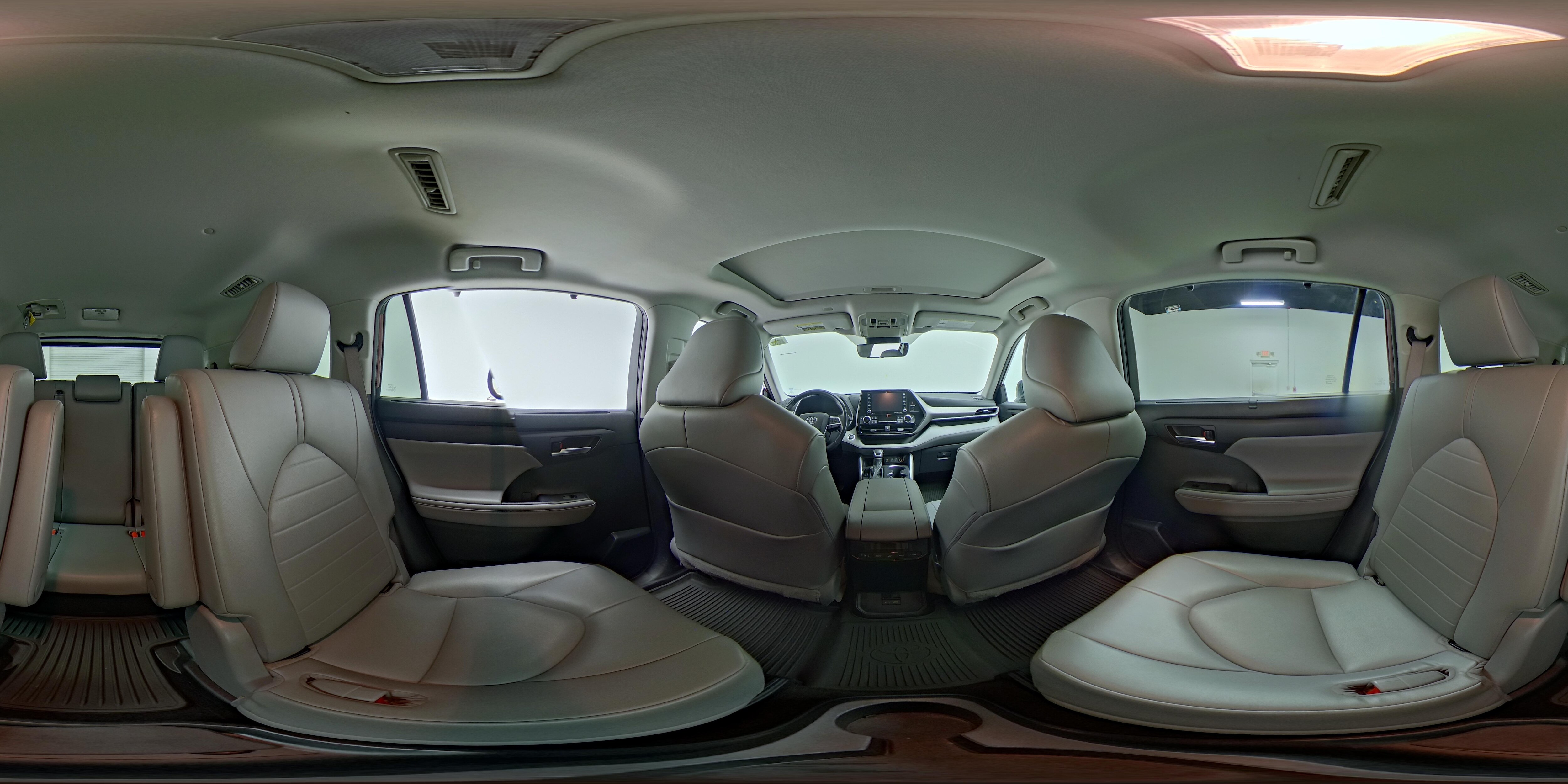 2022 Toyota Highlander XLE - Photo 28