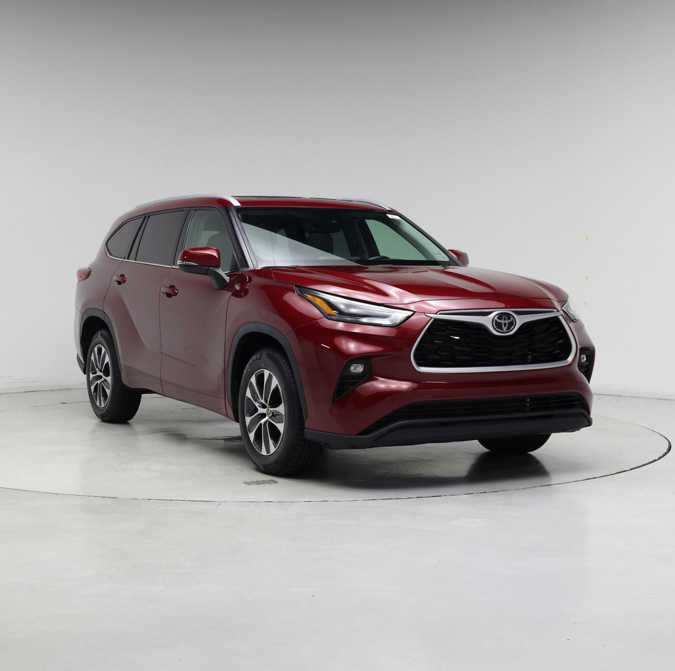 Red (Burgundy) 2022 Toyota Highlander SUV / Crossover Front-Wheel Drive Automatic