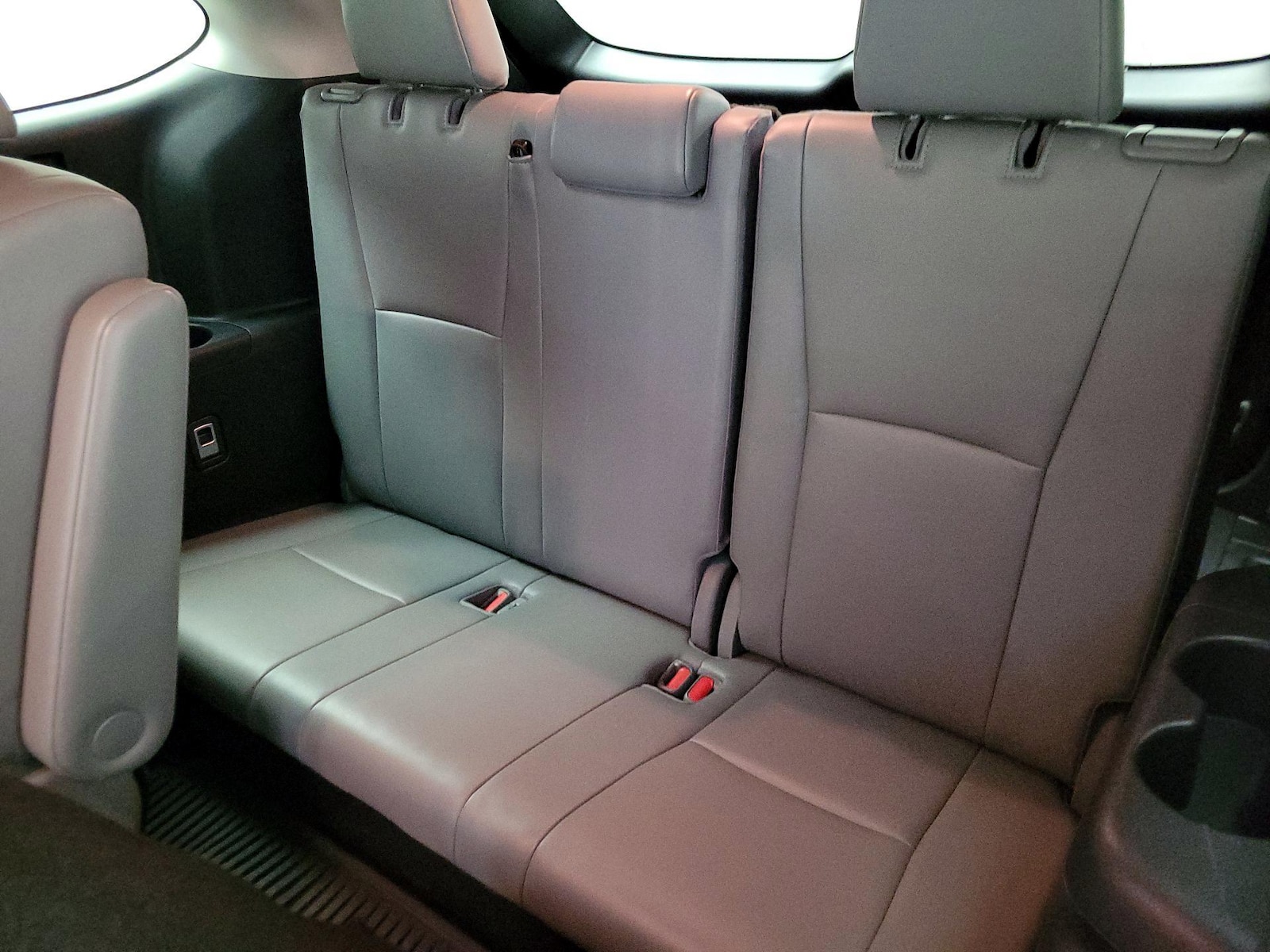 2022 Toyota Highlander XLE - Photo 23