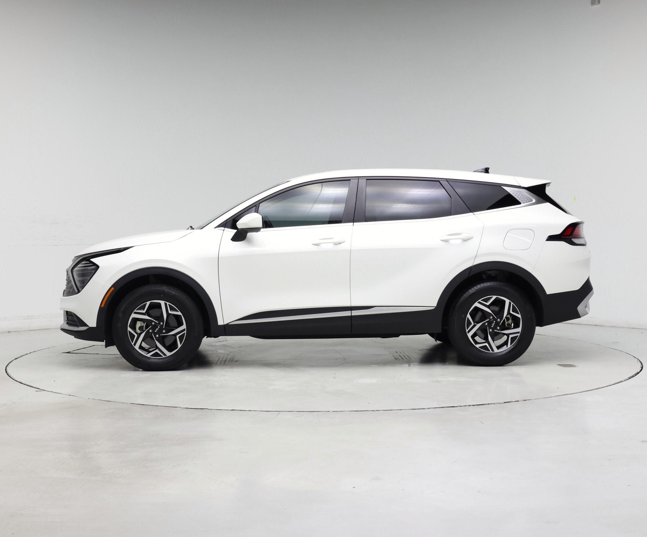 Thumbnail: 2024 Kia Sportage - 3