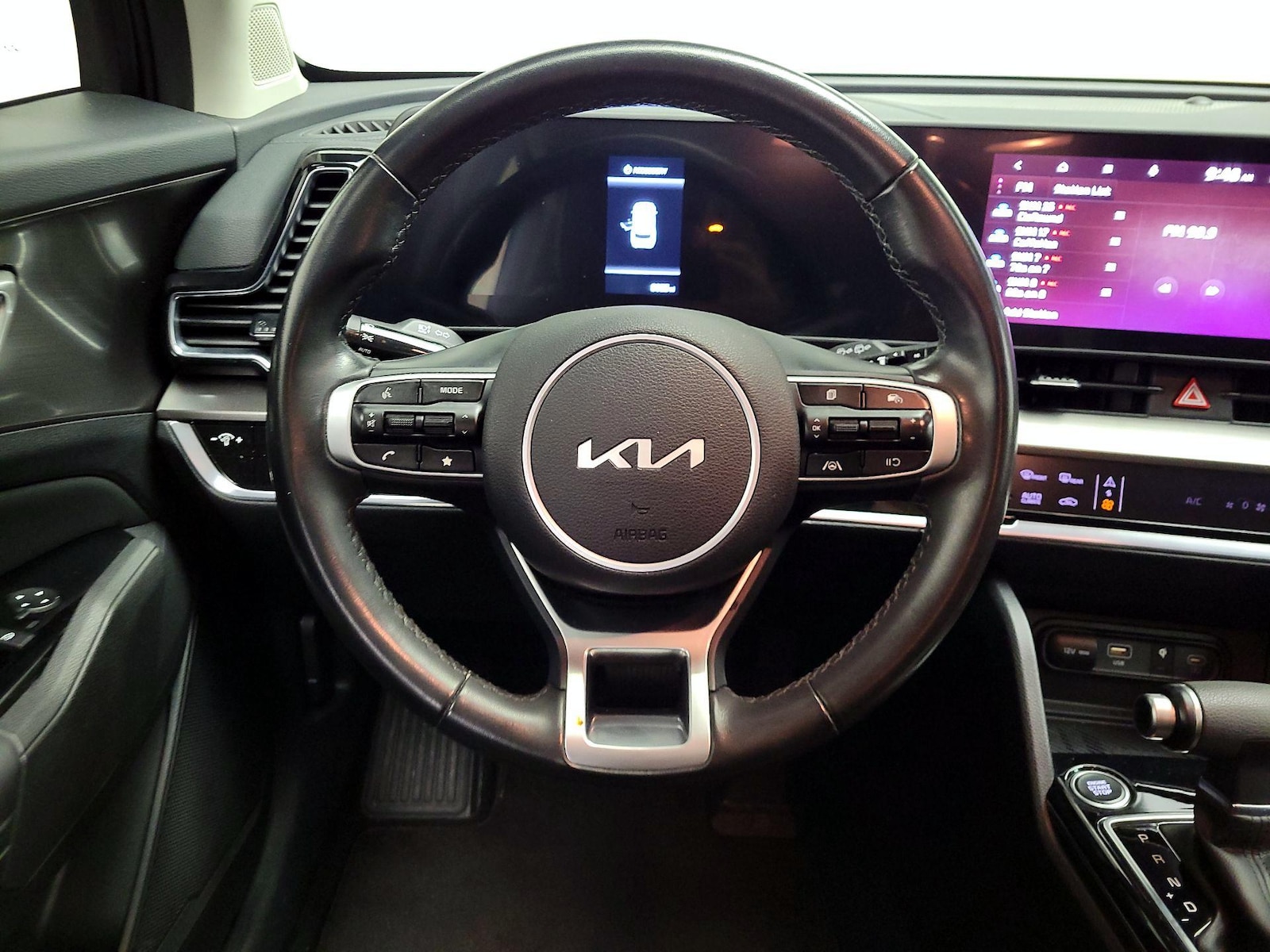 2025 Kia Sportage EX - Photo 11