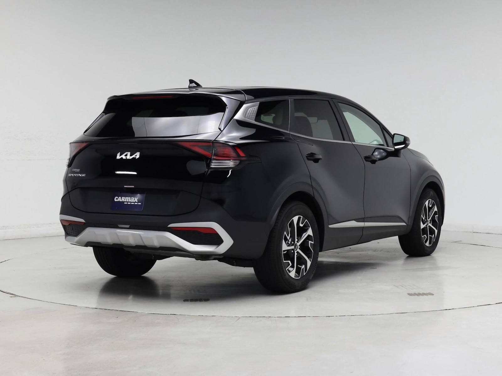2025 Kia Sportage EX - Photo 9