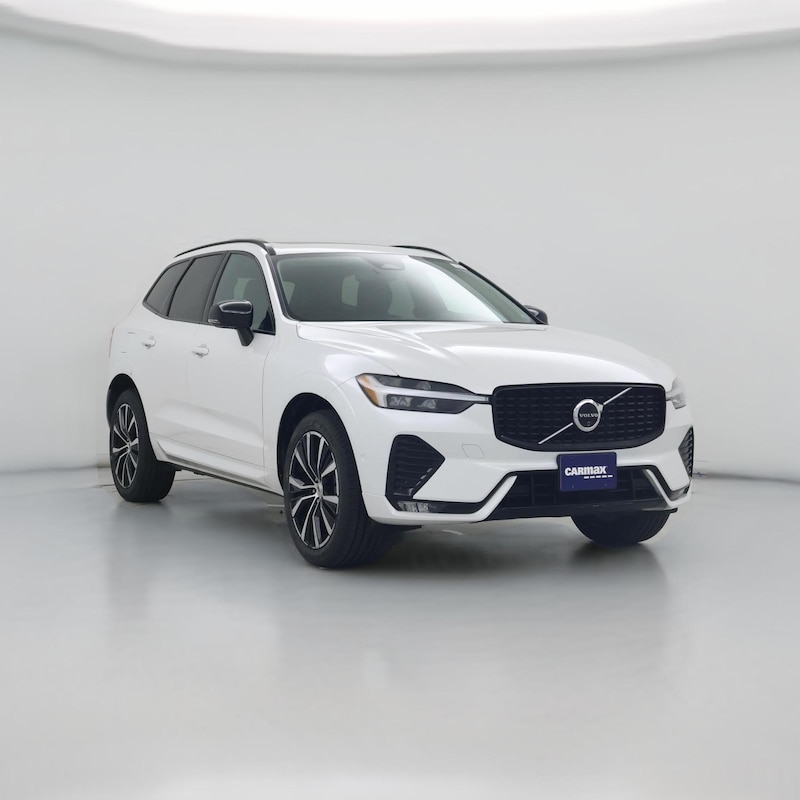 2024 Volvo XC60 B5 Plus Dark Theme