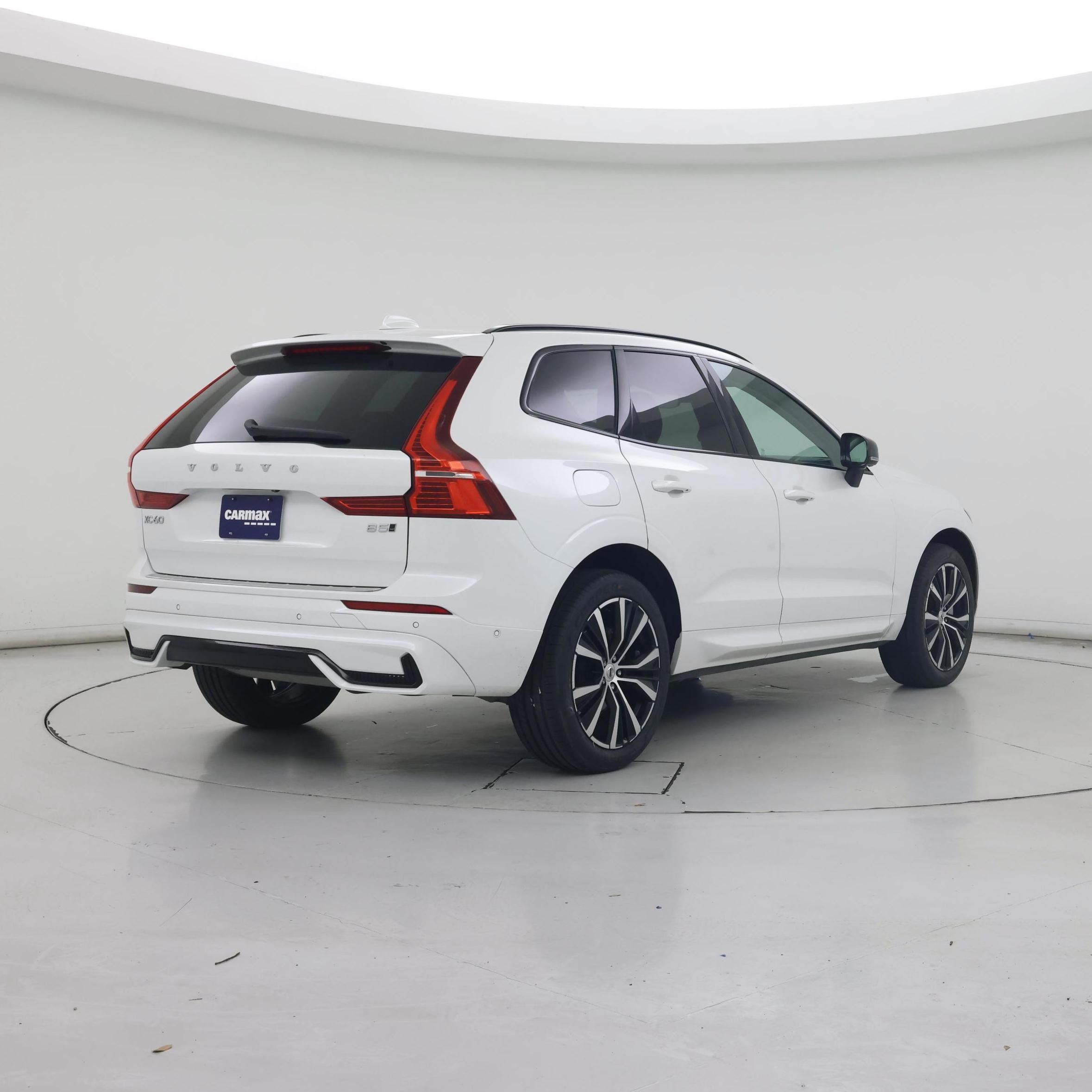 Thumbnail: 2024 Volvo XC60 - 8