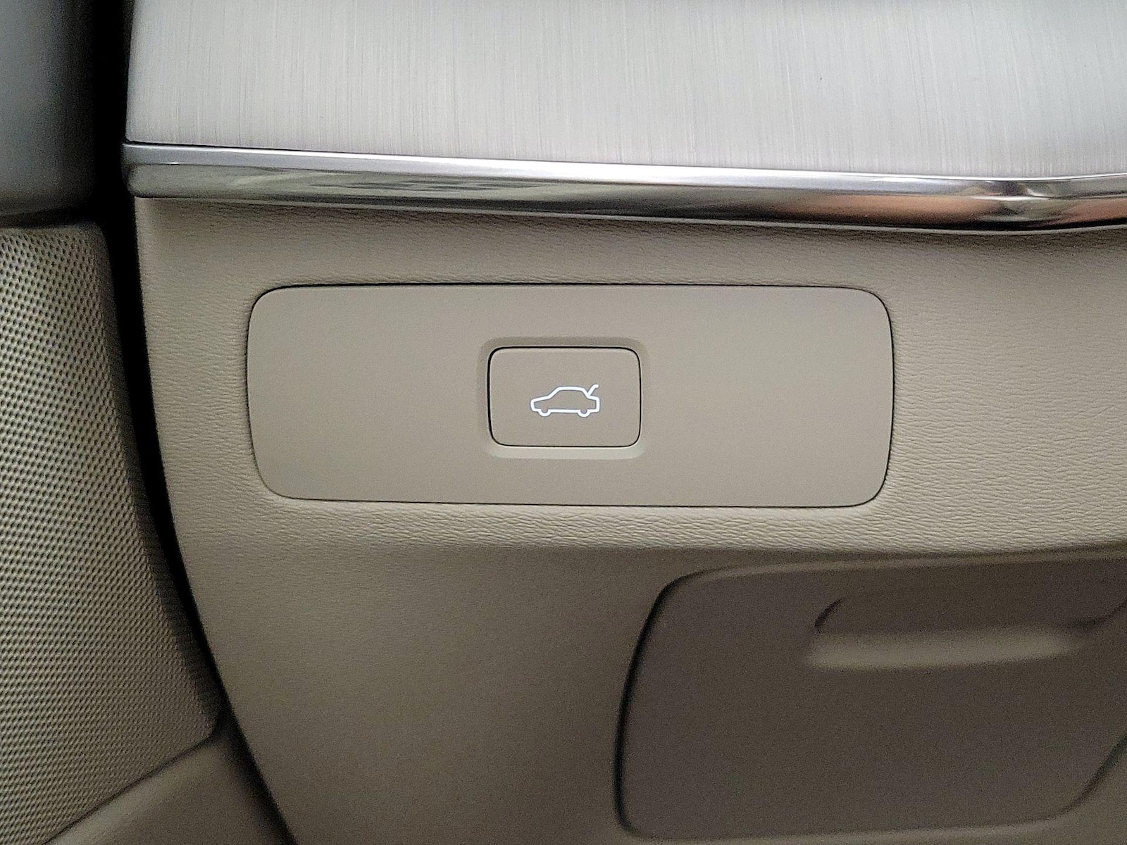 2023 Volvo XC90 Core - Photo 14