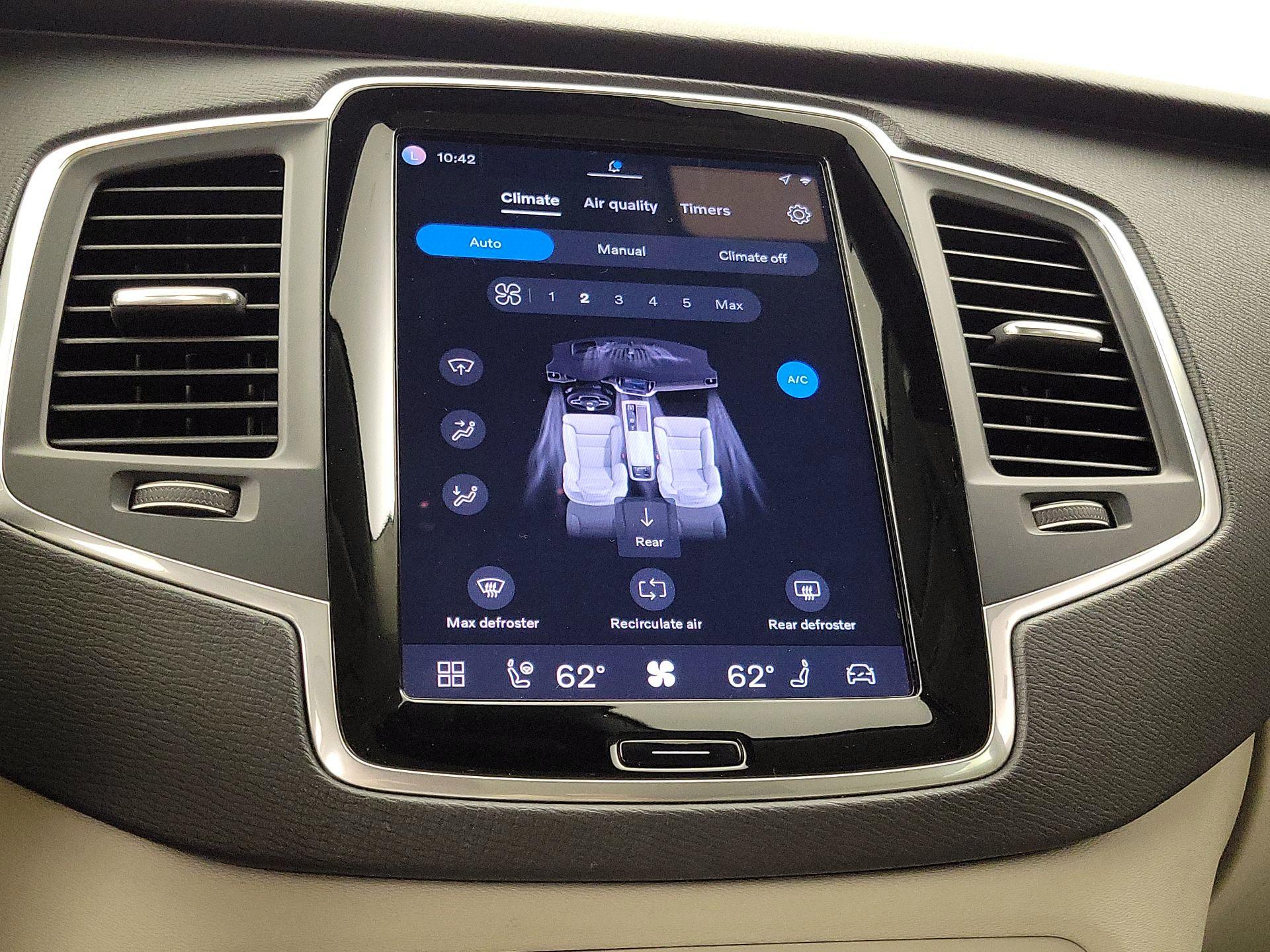 Thumbnail: 2023 Volvo XC90 - 16