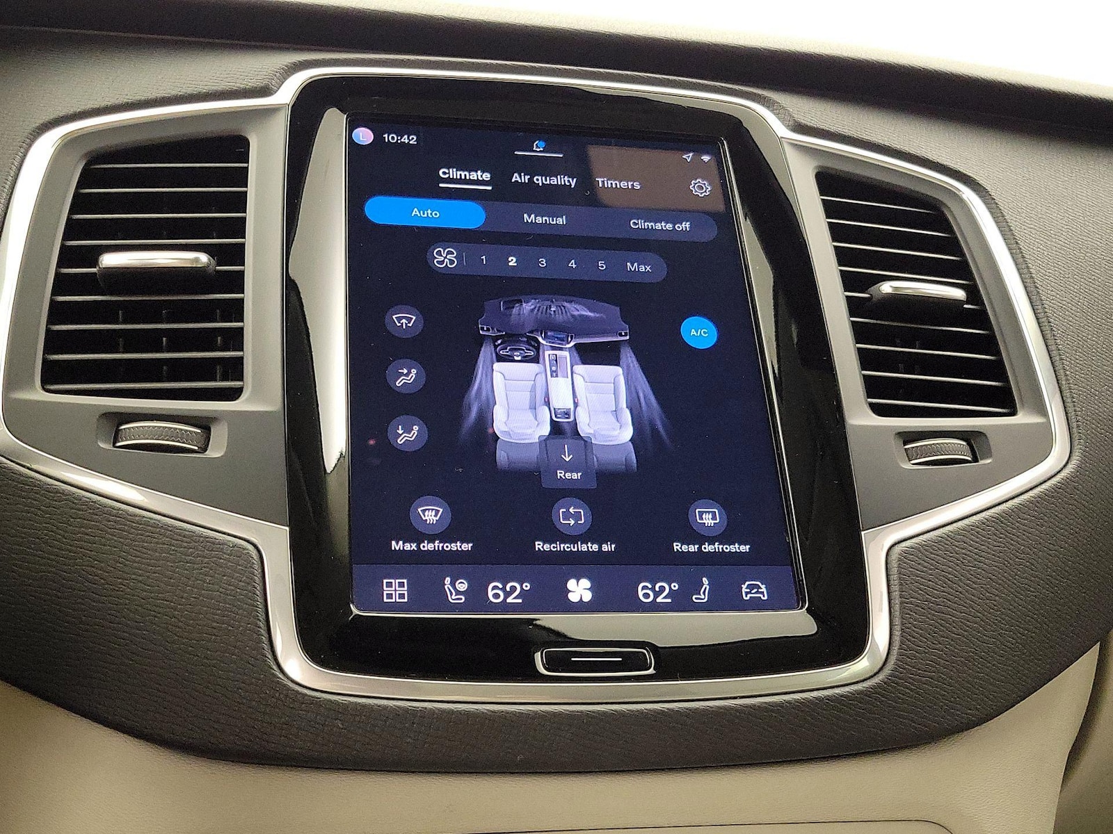 2023 Volvo XC90 Core - Photo 17