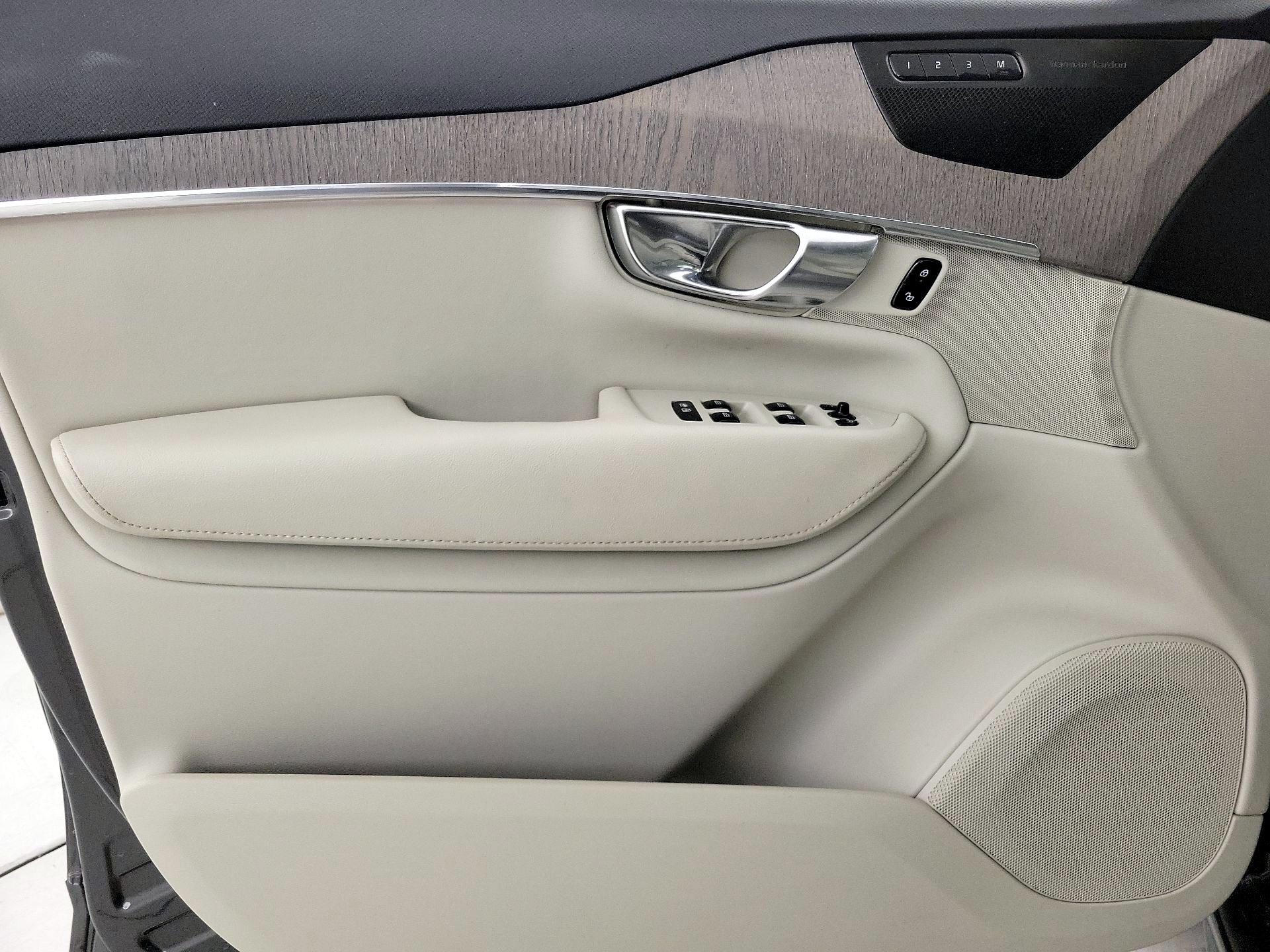 Thumbnail: 2023 Volvo XC90 - 12