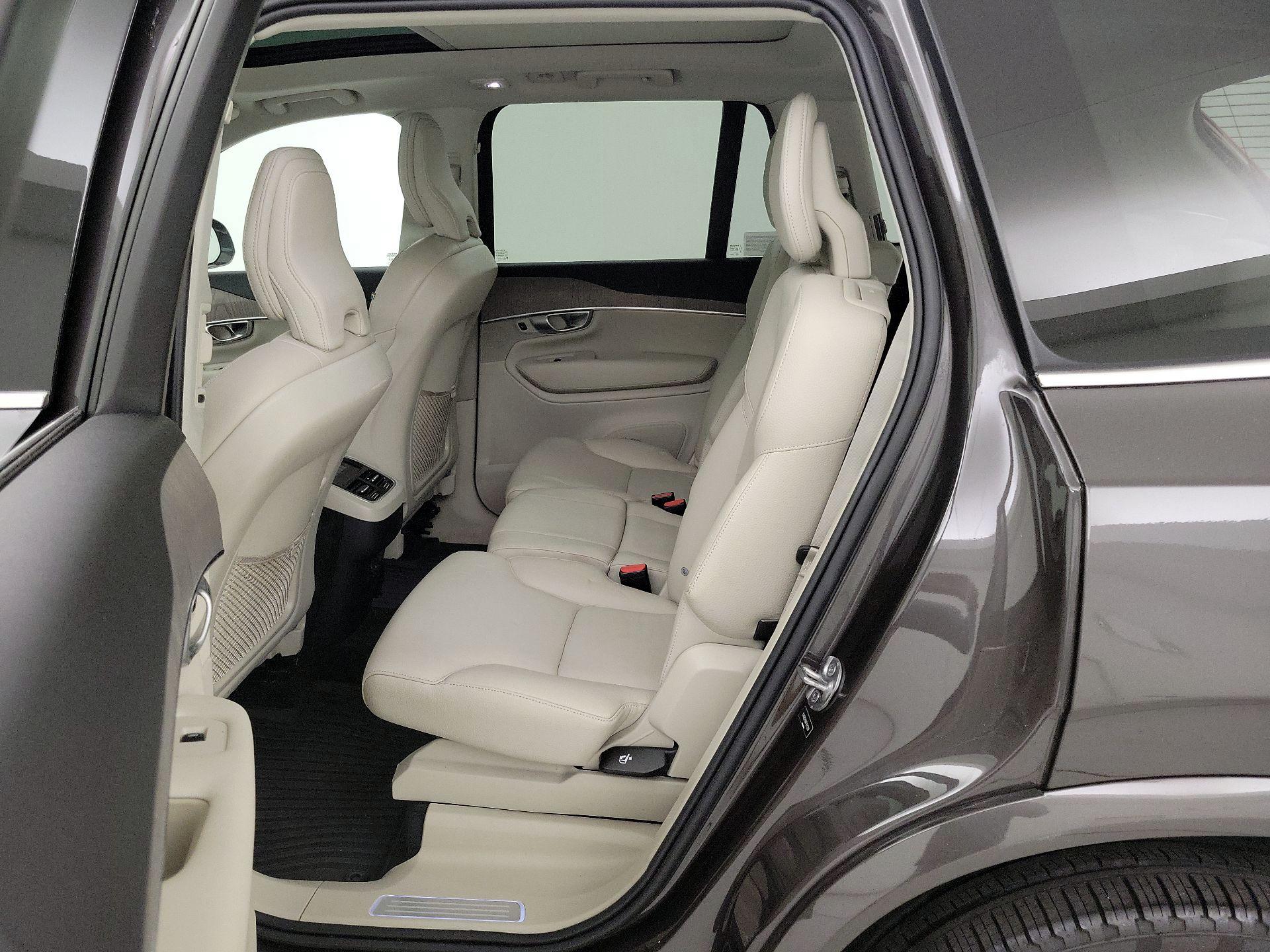 Thumbnail: 2023 Volvo XC90 - 20