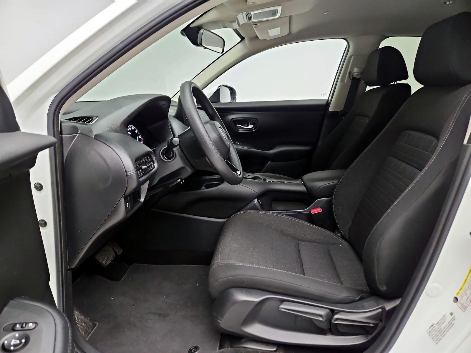 2026 Honda HR-V LX - Photo 12
