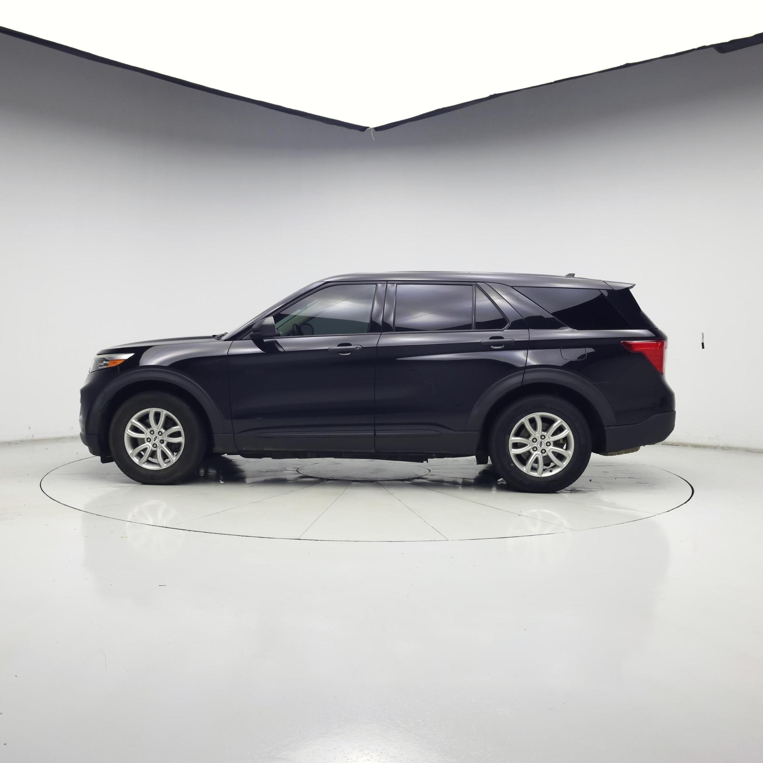 Thumbnail: 2021 Ford Explorer - 3