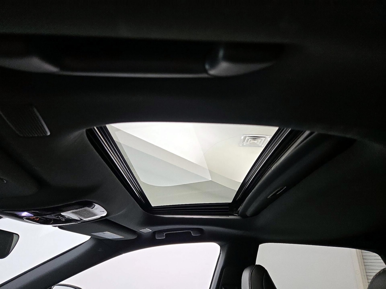2023 Lexus RX 350 - Photo 20