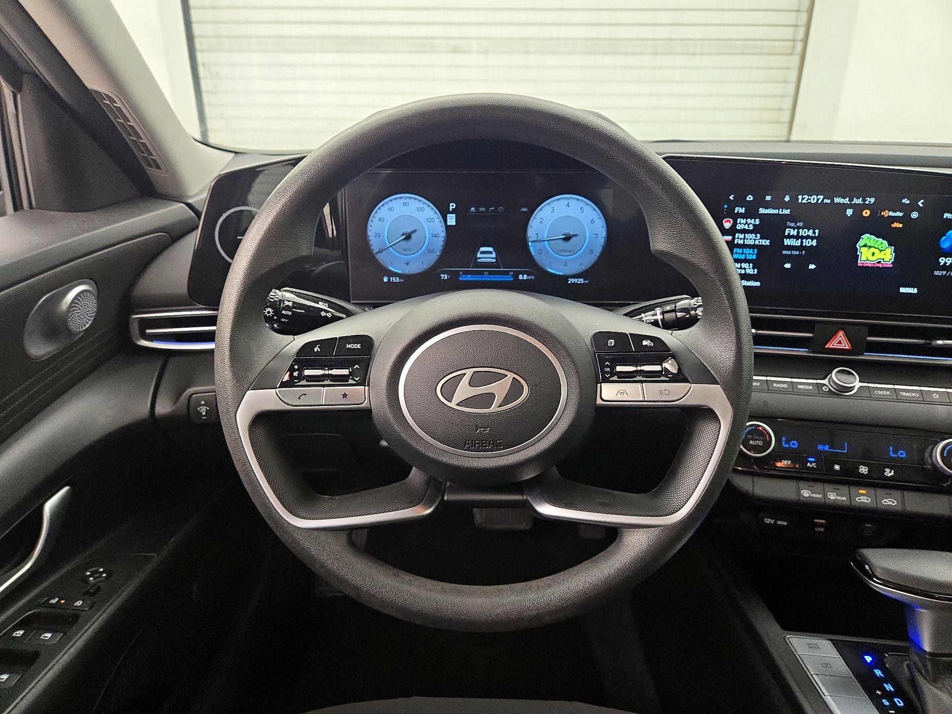 Thumbnail: 2024 Hyundai Elantra - 10